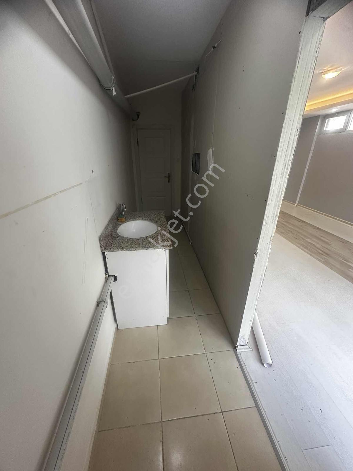Yayla Gayrimenkulden Ömürevlerinde Kiralık Dükkan Ofis - Görsel 9