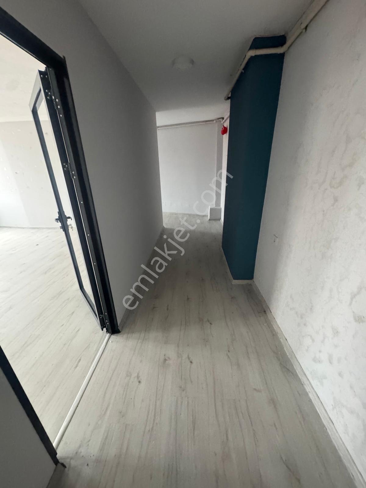 Çarşı Merkezinde Kiralık İşyeri - Görsel 17