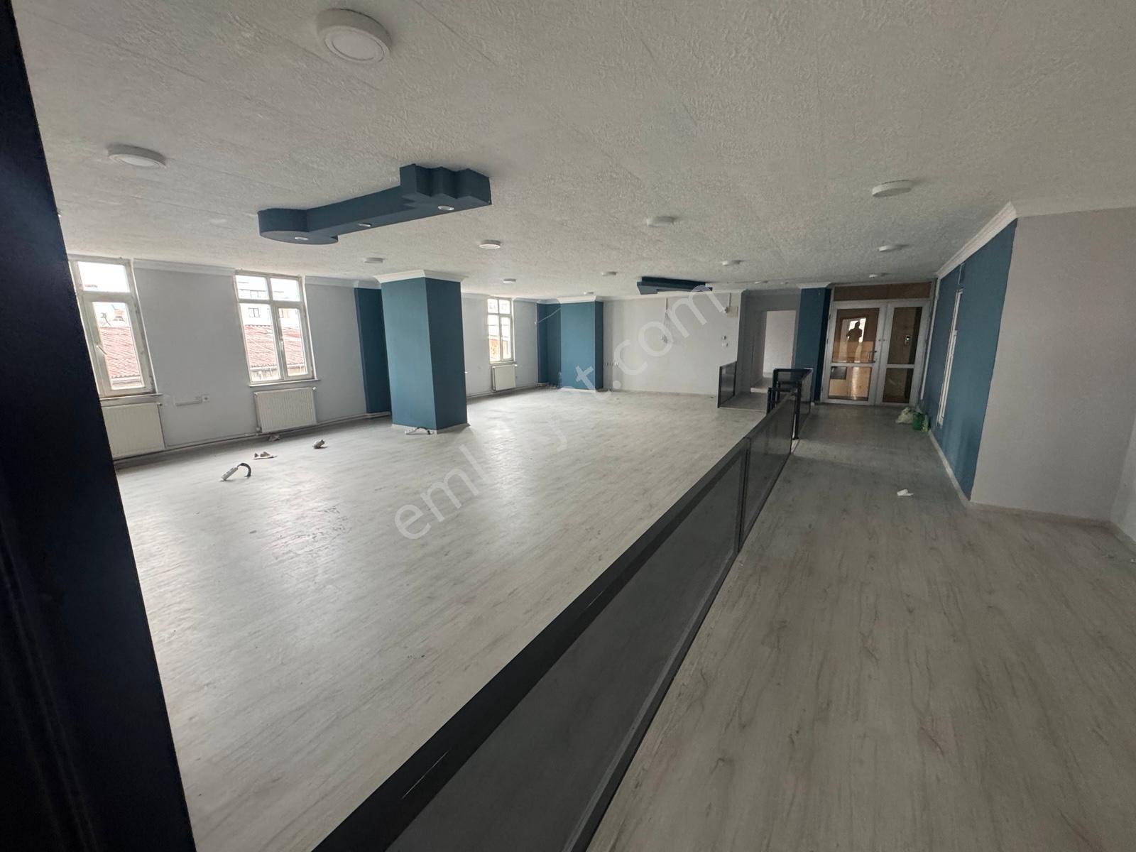 Çarşı Merkezinde Kiralık İşyeri - Görsel 4