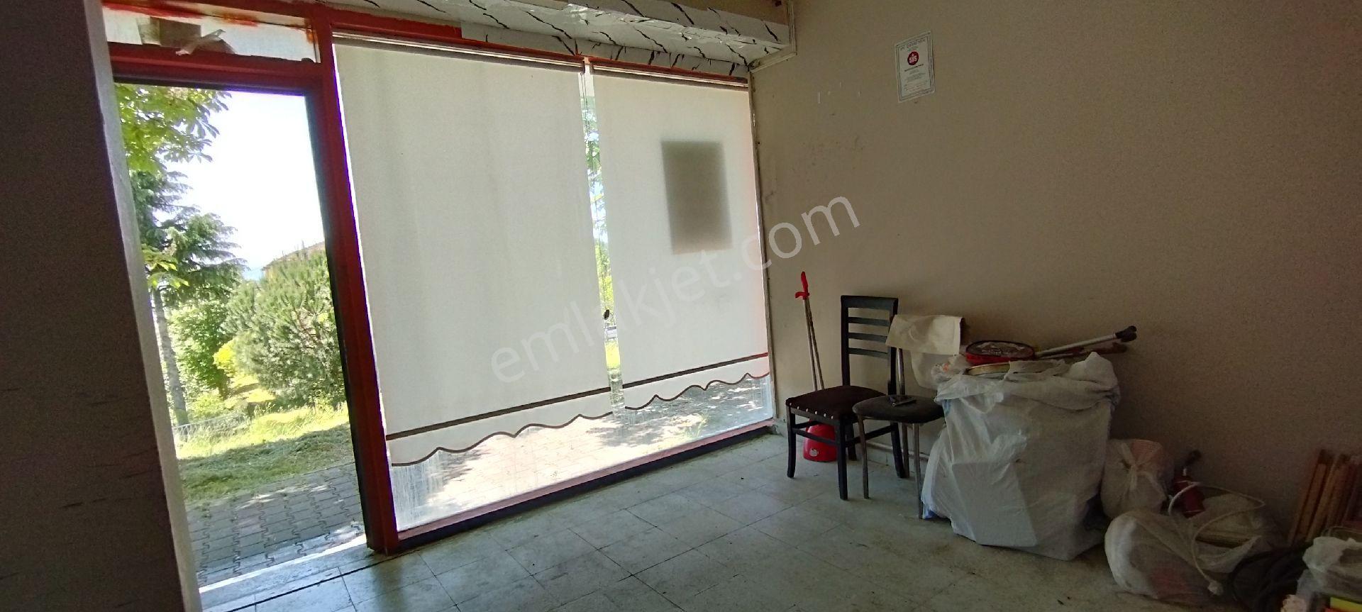 Sakarya Zümrüt Emlak'tan Camilide 35 M2 Satılık Dükkan - Görsel 17