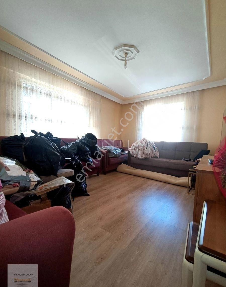 Çamlıca'da Çift Cepheli, Boyalı, Tramvaya Yakın Kiralık 2+1 - Görsel 12