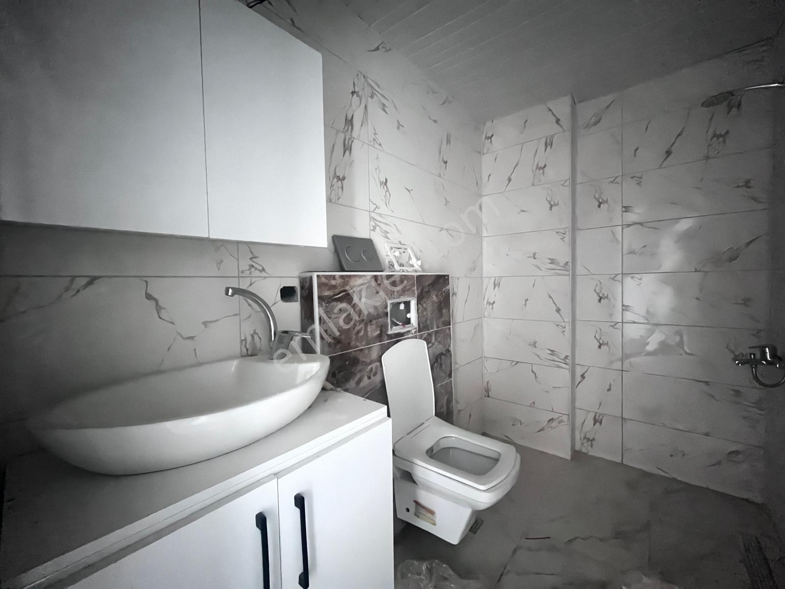 Erdemli Limonlu’da Kiralık 2+1 Geniş Daire – Havuzlu Site İçerisinde! 🌴🏡 - Görsel 13