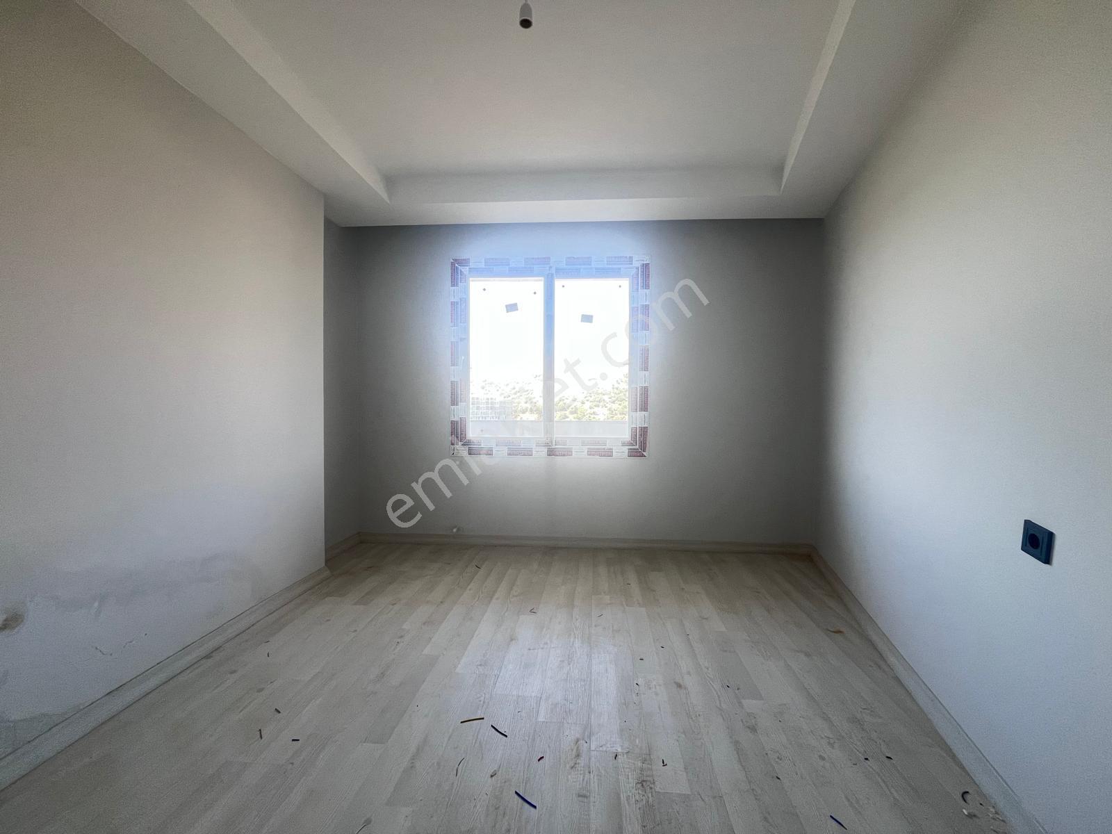 Erdemli Limonlu’da Kiralık 2+1 Geniş Daire – Havuzlu Site İçerisinde! 🌴🏡 - Görsel 8