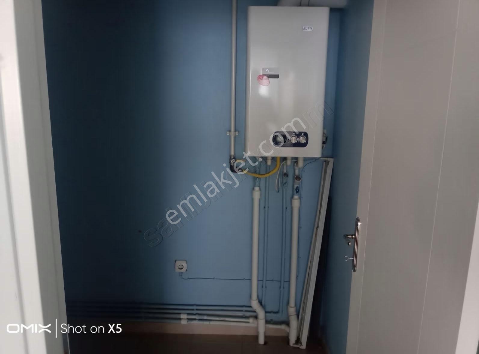 Pendik Çamçeşmede Kiralık Asma Katlı Kombili 200m2 Dükkan - Görsel 4