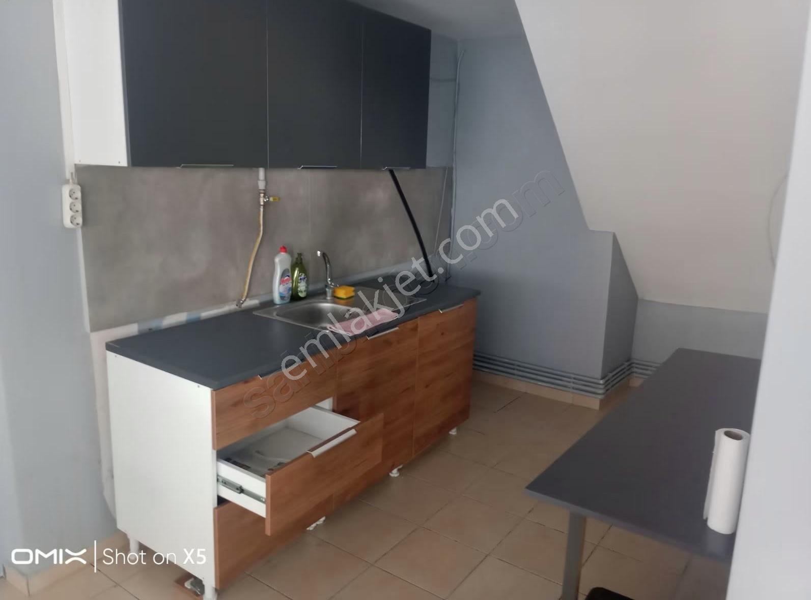 Pendik Çamçeşmede Kiralık Asma Katlı Kombili 200m2 Dükkan - Görsel 6