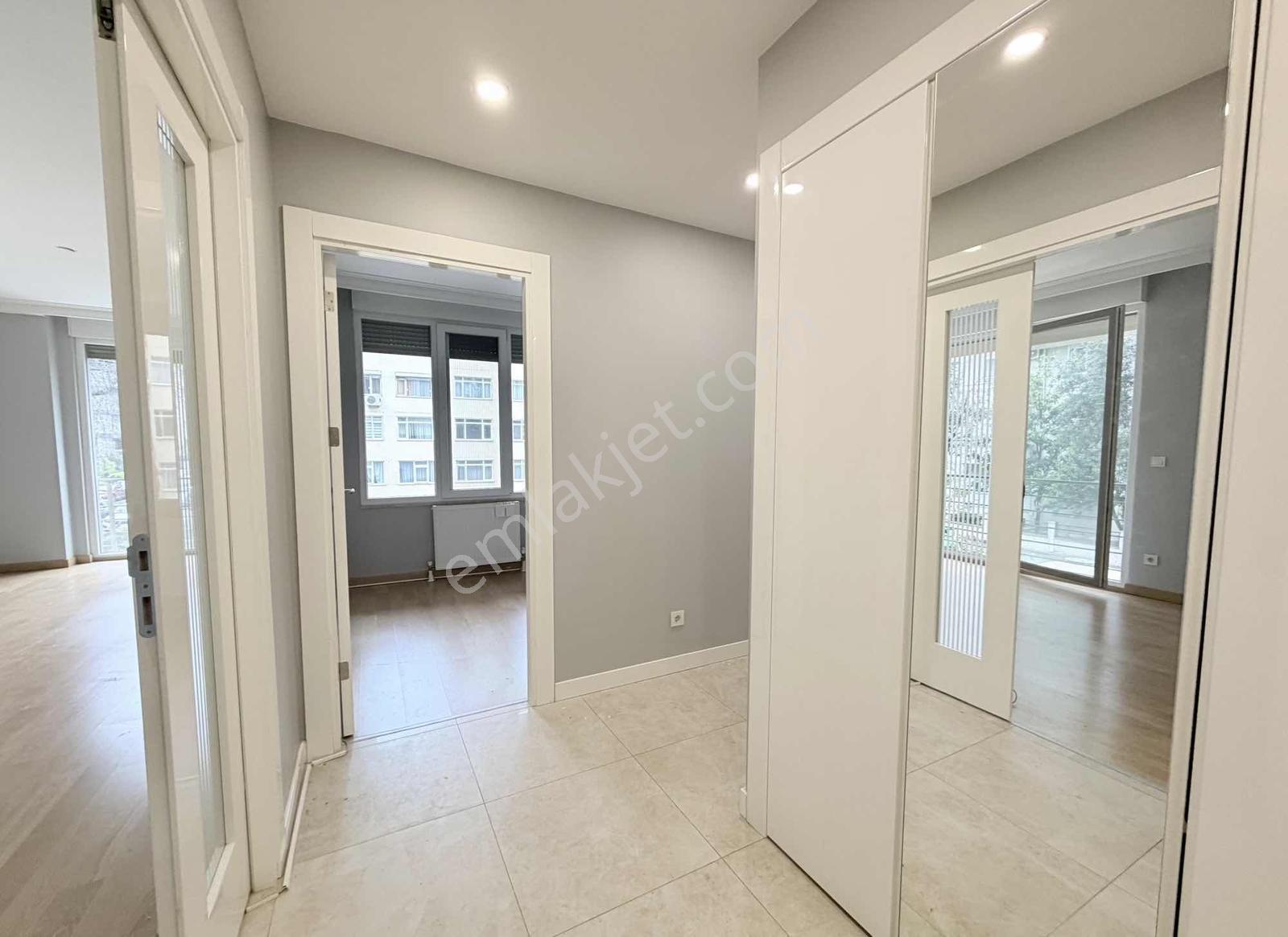 Erenköy'de Satılık 3+1 85 M² Boş Daire Cadde & Marmaray Yakını - Görsel 21