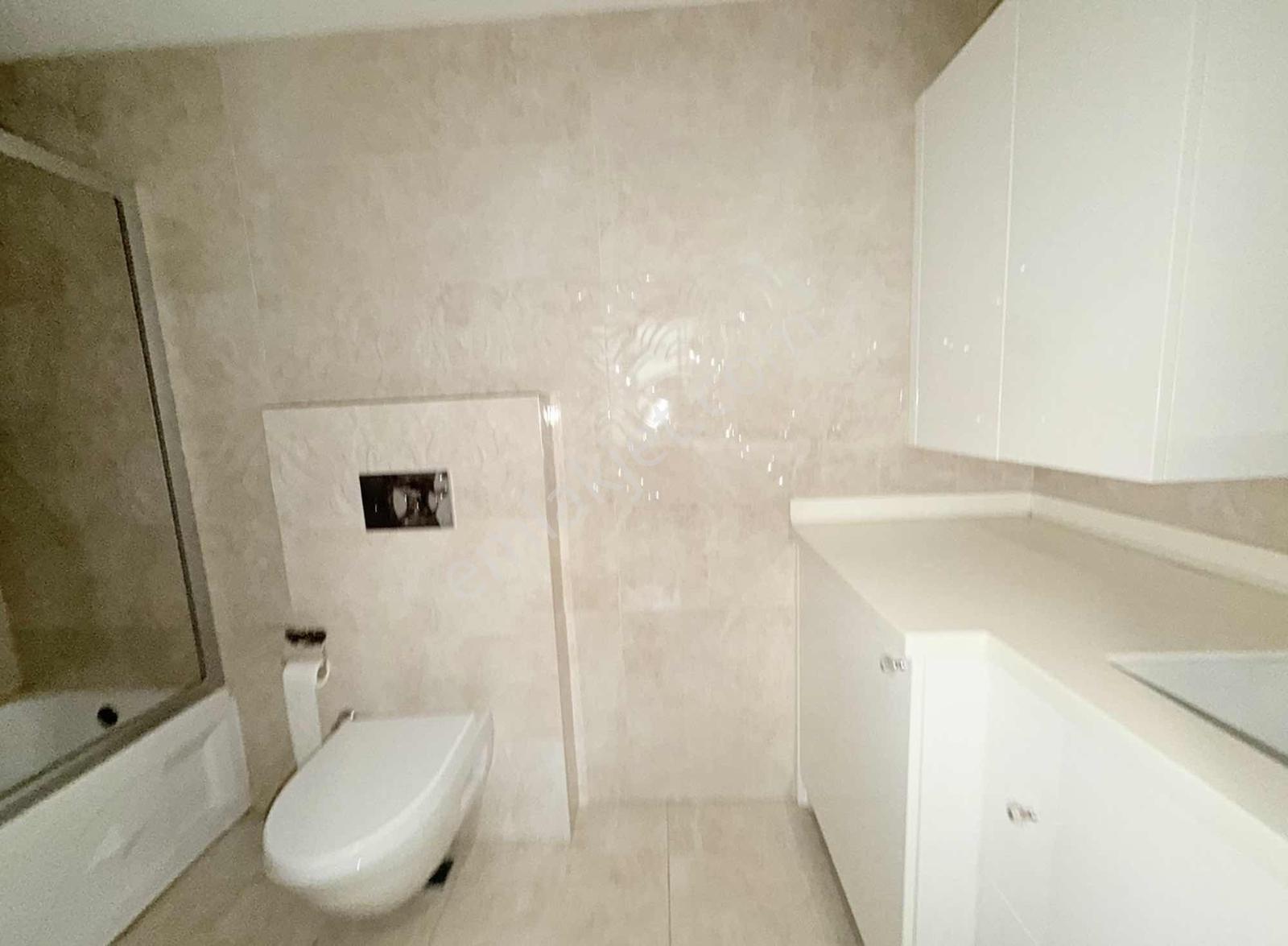 Erenköy'de Satılık 3+1 85 M² Boş Daire Cadde & Marmaray Yakını - Görsel 34