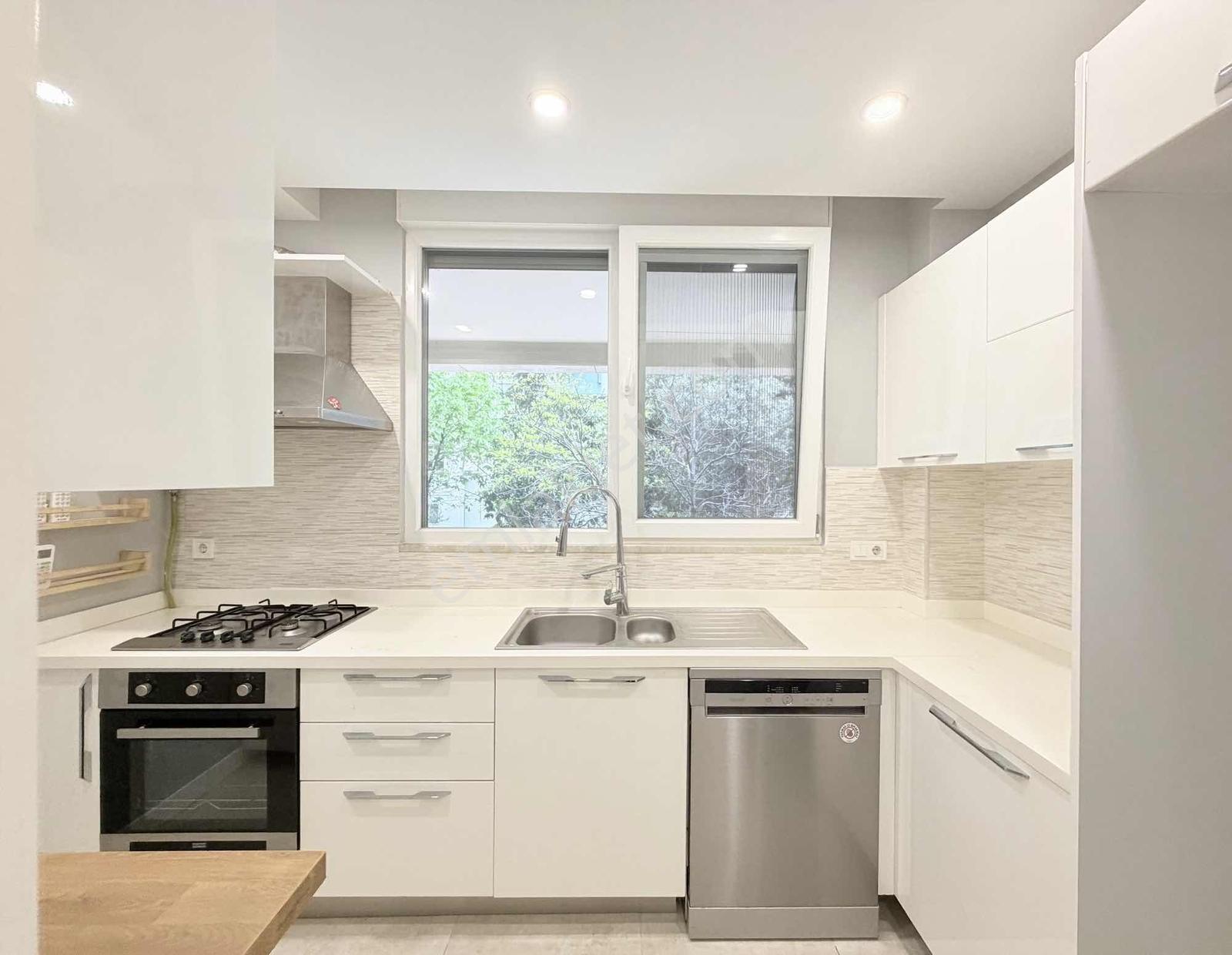 Erenköy'de Satılık 3+1 85 M² Boş Daire Cadde & Marmaray Yakını - Görsel 25