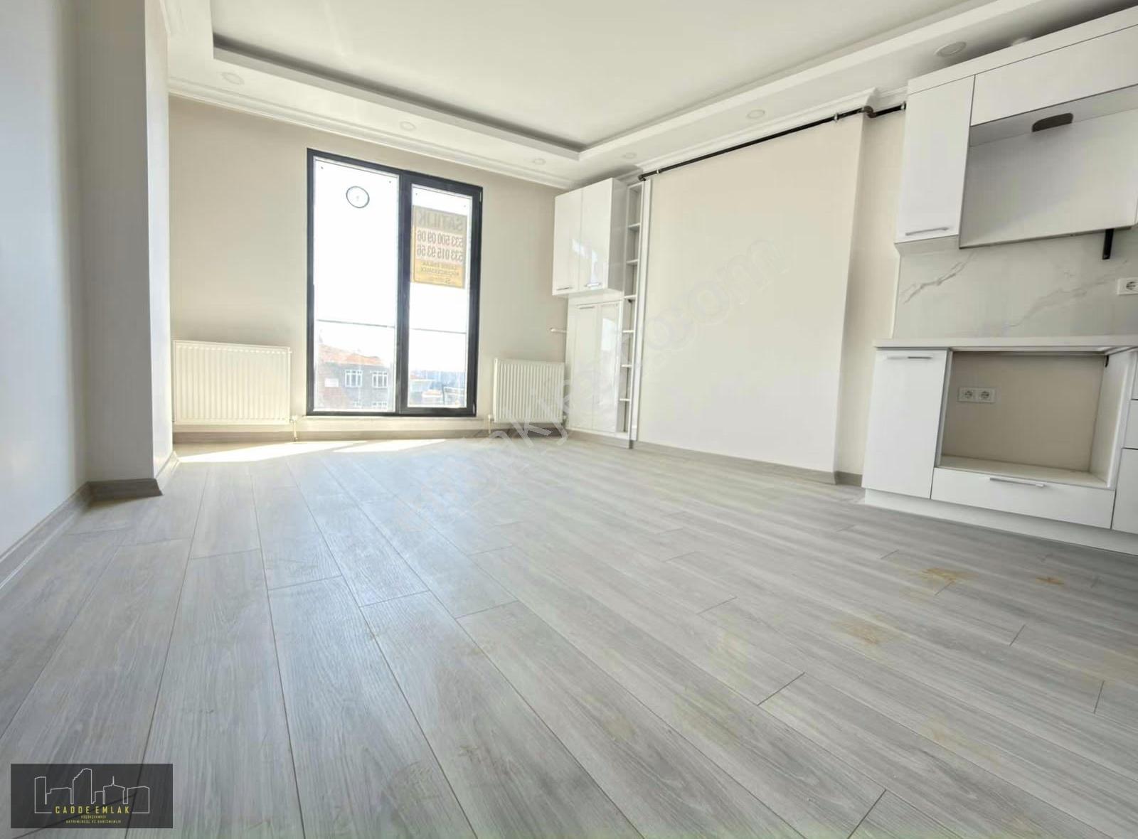 Cadde Emlak Sefaköyde 2+2 100 M2 Sıfır Oturuma Hazır Dublex