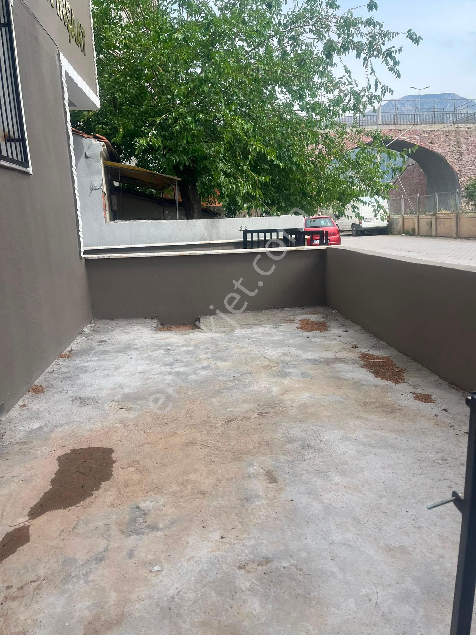 50 Yılmahallesi Daire 3+1 115m2 5 Katınının Zemin Katı Açık Mutfak Full Özelikli - Görsel 2
