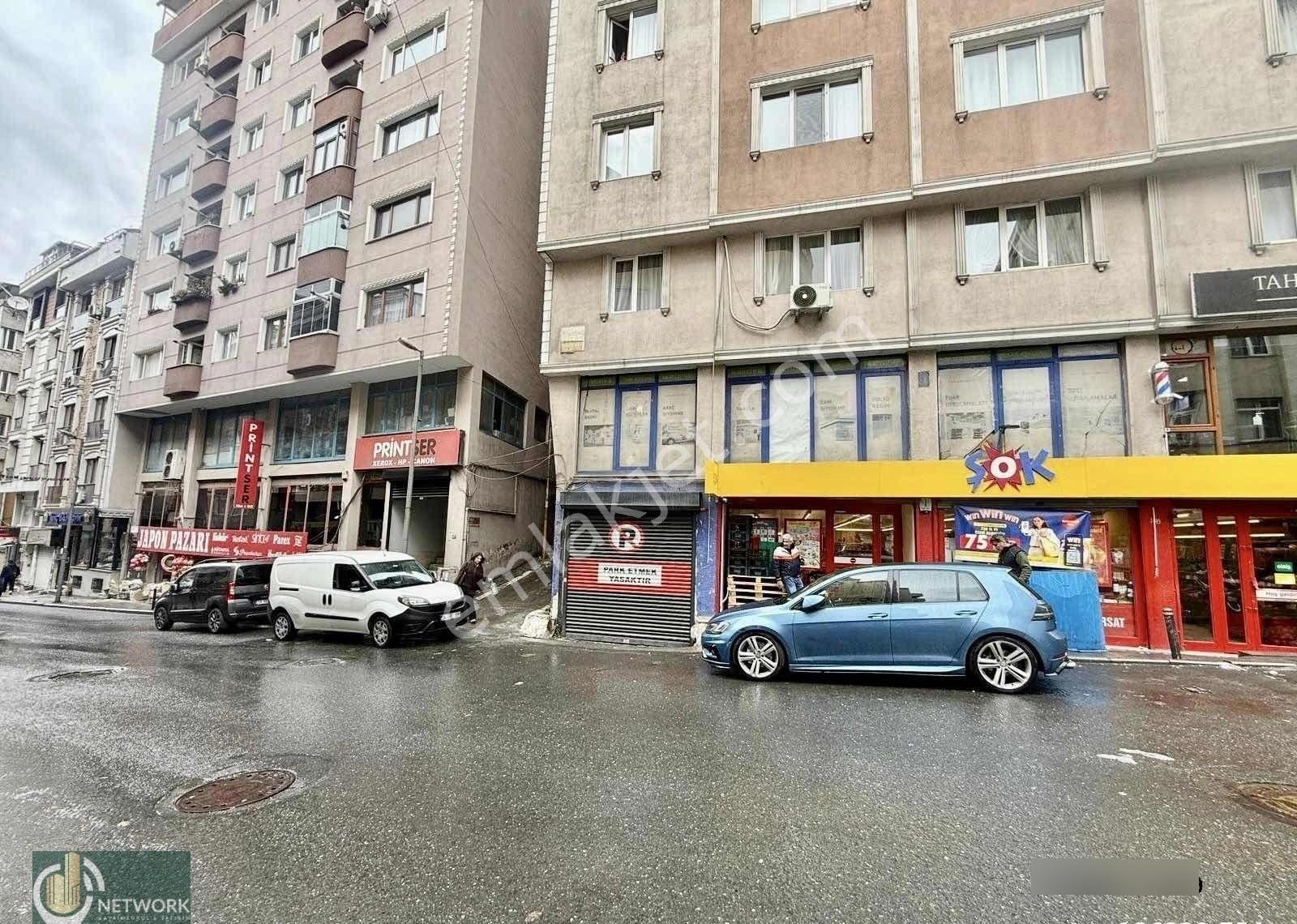 +37.000 Tl Hazır Kiracılı+cadde Dibi Ulaşım'a Yakın Eşyalı 1+1 - Görsel 9