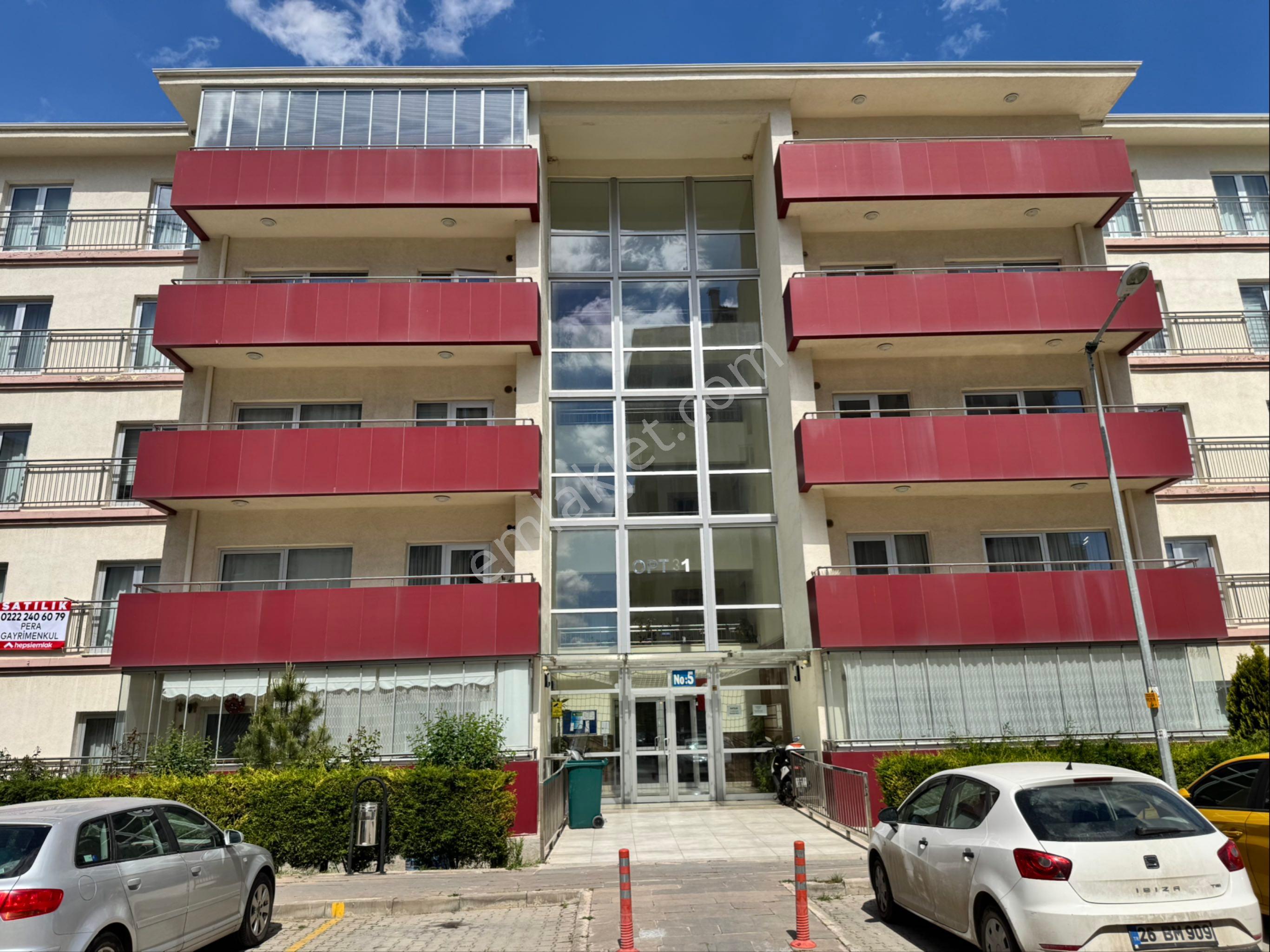 Pera'dan Karapınar Mah. Şehir Manzaralı Satılık 4+1 Daire - Görsel 2