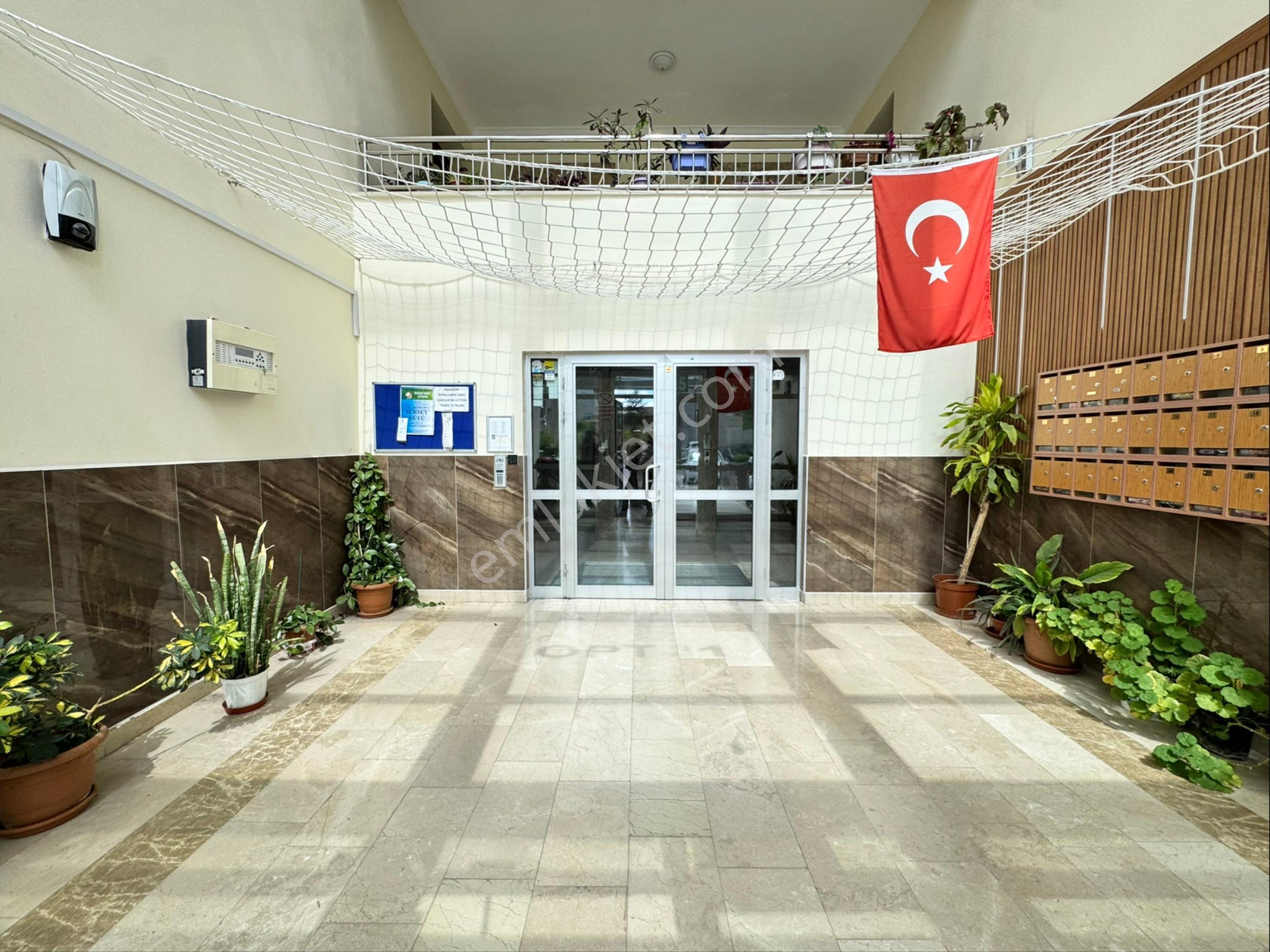 Pera'dan Karapınar Mah. Şehir Manzaralı Satılık 4+1 Daire - Görsel 4