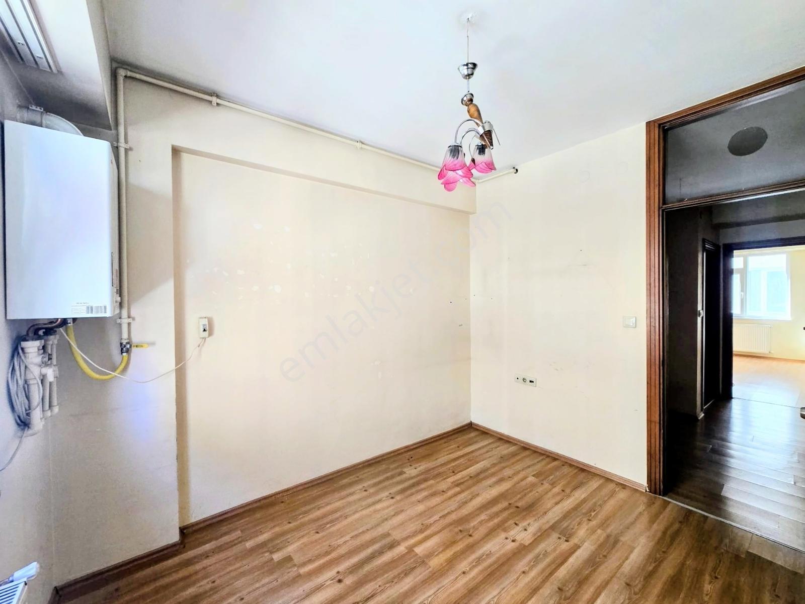Rw Nest'ten Açıköğretim Binası Arkasında Çift Cephe 1+1 Kiralık - Görsel 7
