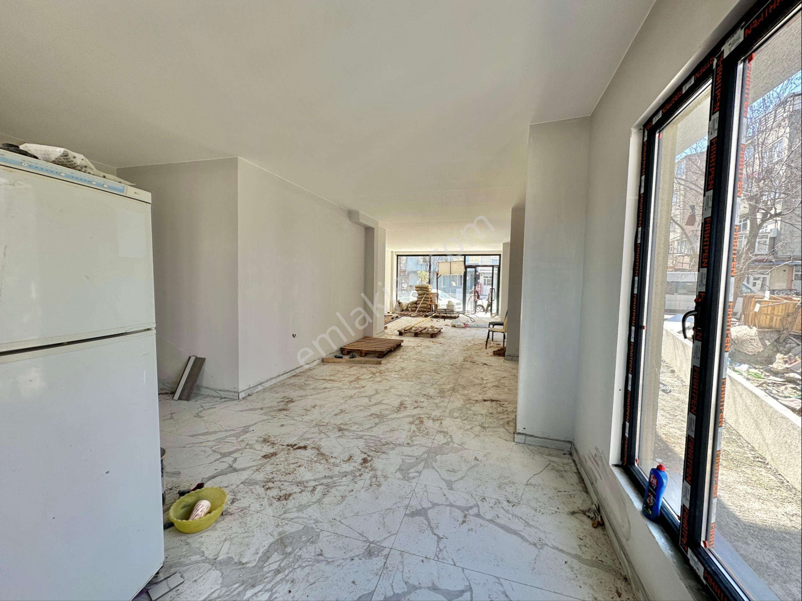 Avcılar Firüzköy'de Cadde Üzerinde Kiralık Dükkan - Görsel 3