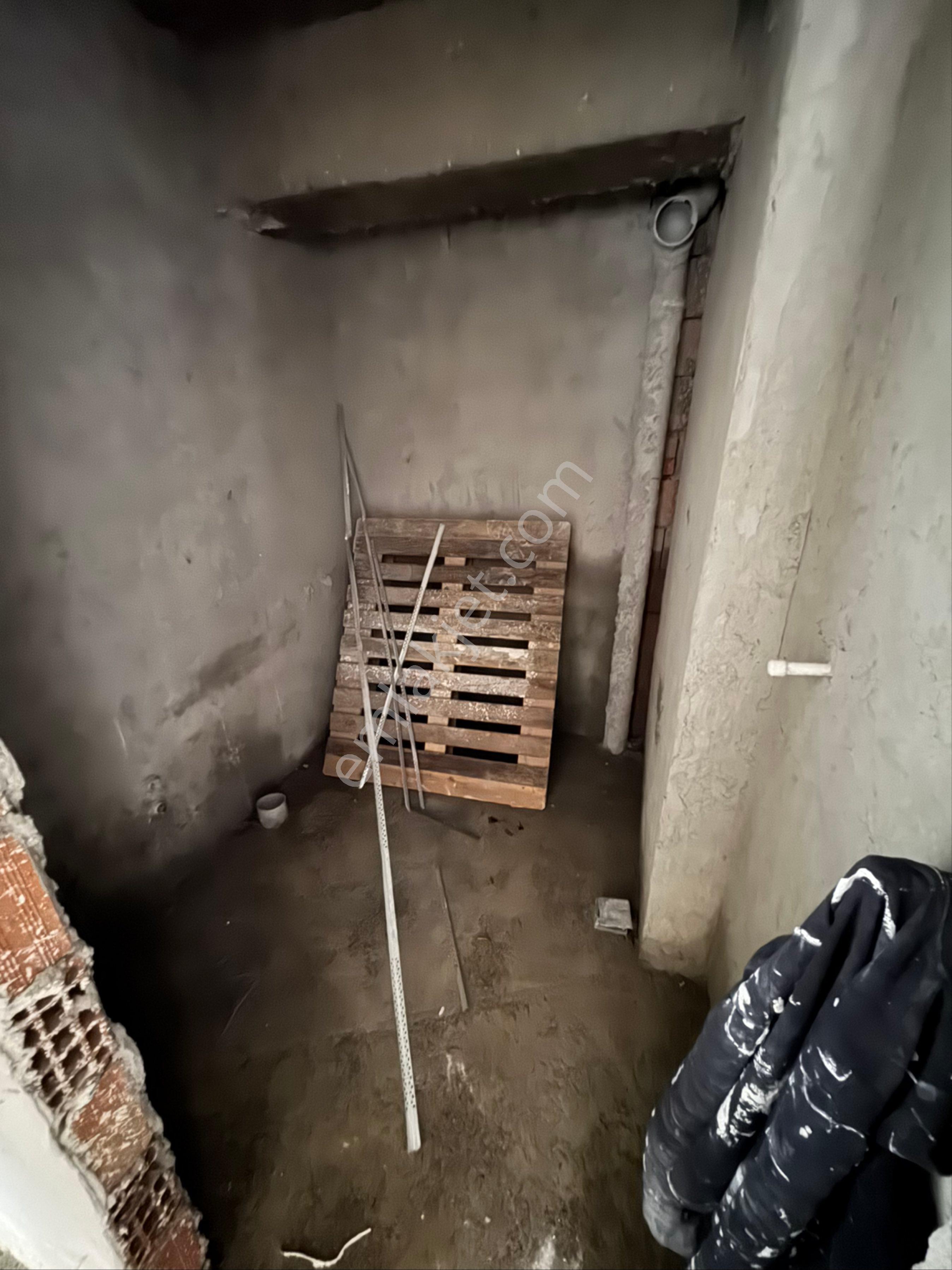 Başakşehır Güvercıntepe’de Tüm Camları Açık Bahçe Katı (güler Yapı) - Görsel 7