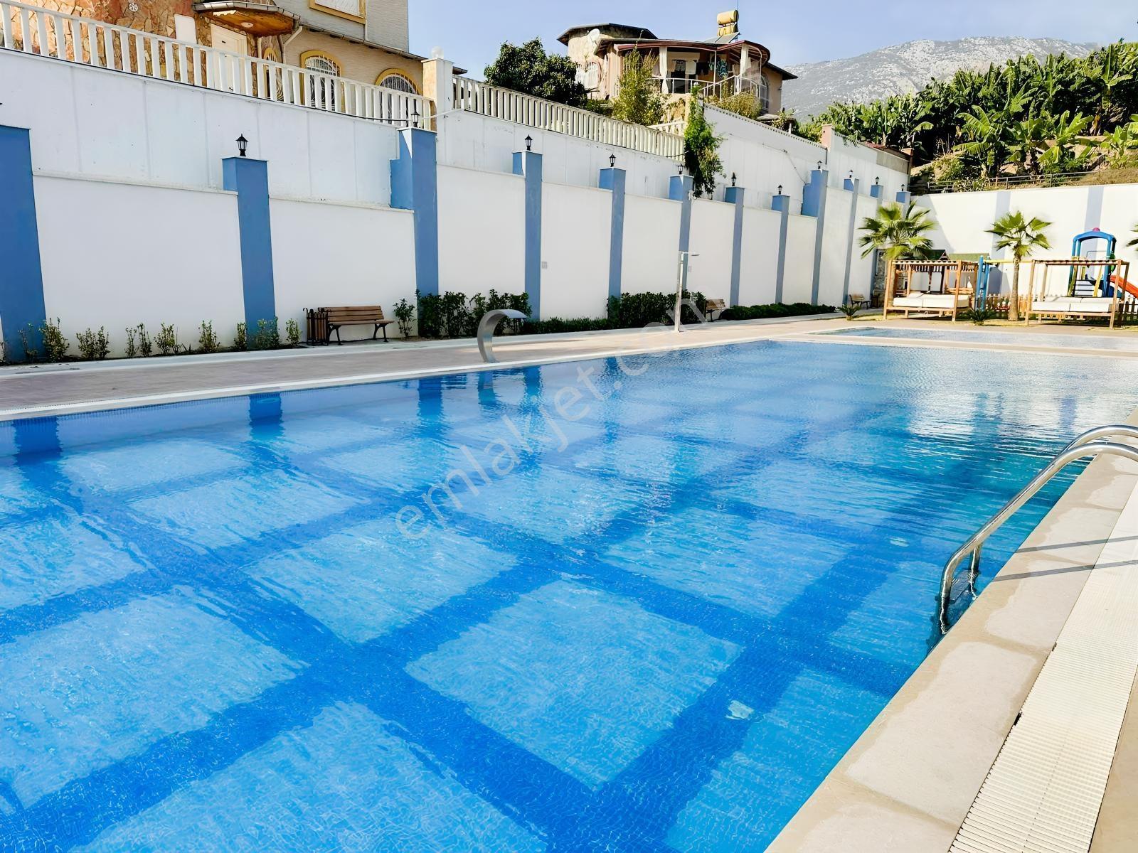 Kale Deniz Ve Şehir Manzaralı Full Eşyalı Full Aktiviteli Fırsat - Görsel 6