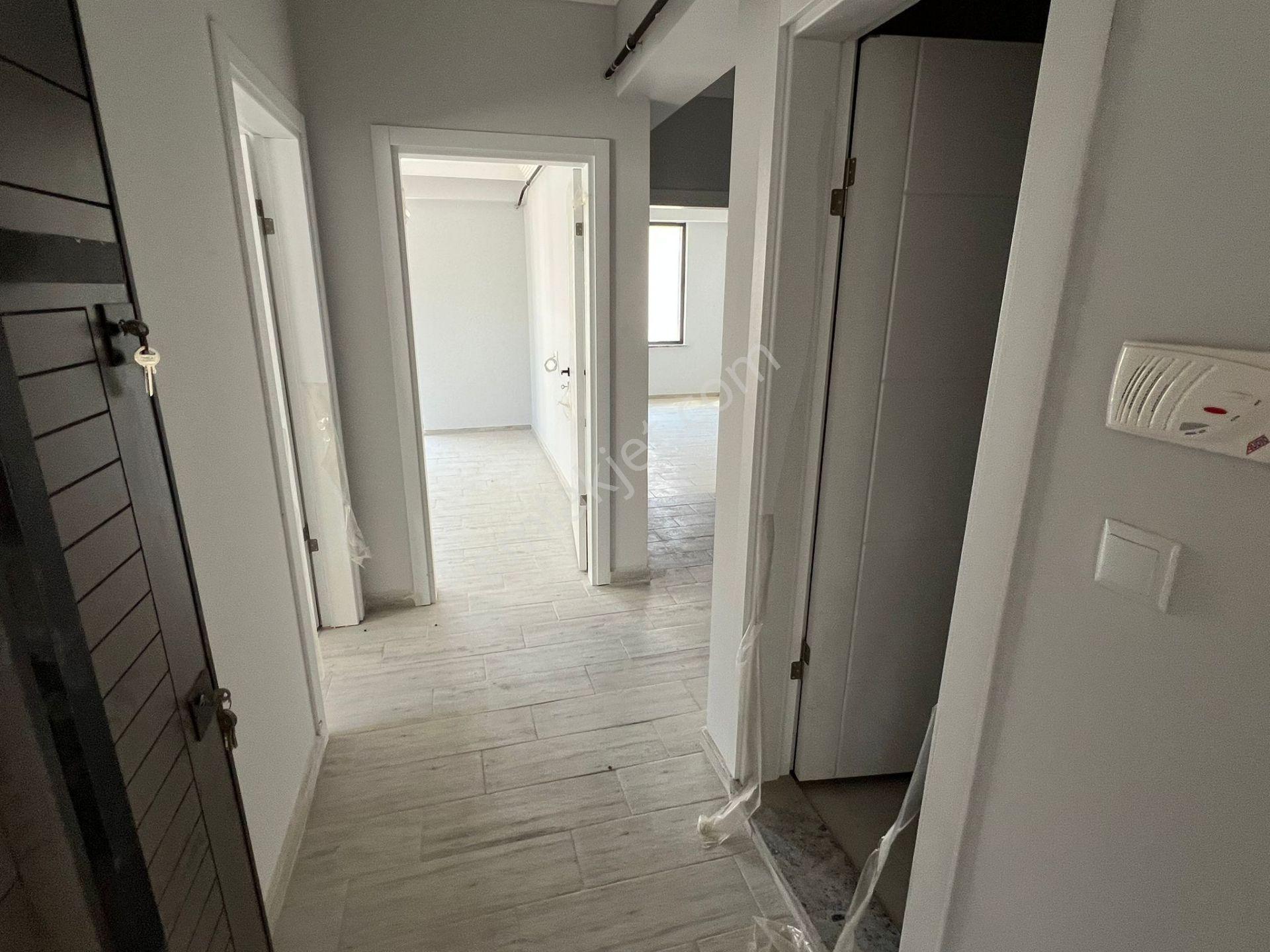 Karasu Çiğdem Emlak İle Satılık Havuzlu Lüks Sitede Sıfır Daire - Görsel 13