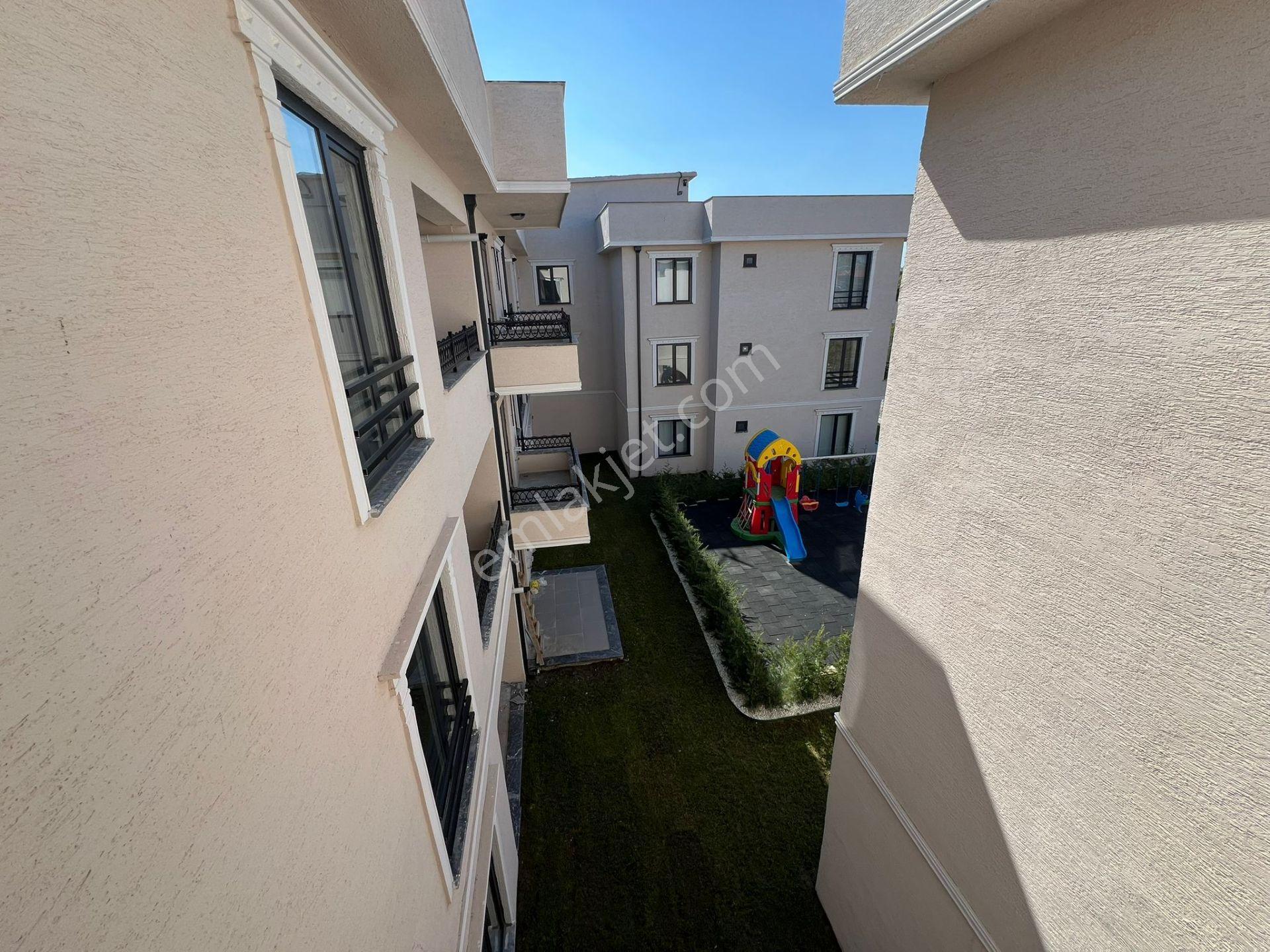 Karasu Çiğdem Emlak İle Satılık Havuzlu Lüks Sitede Sıfır Daire - Görsel 7
