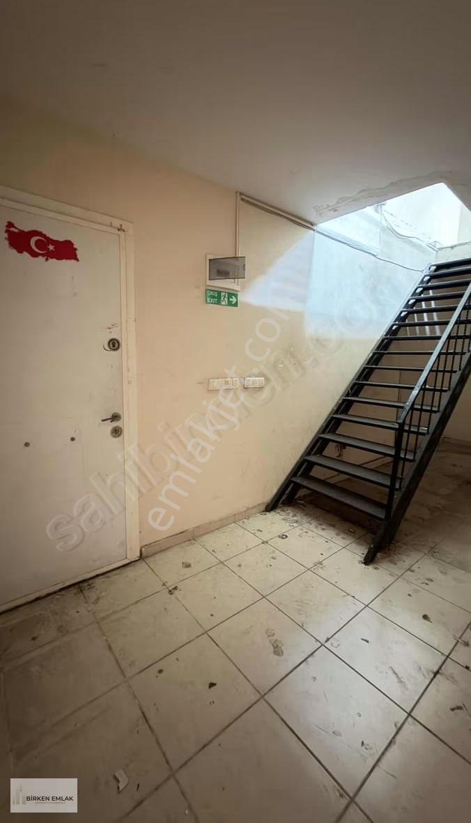 Birken Emlaktan 700 M2 Geniş Her Kullanıma Uygun Kiralık Dükkan - Görsel 2