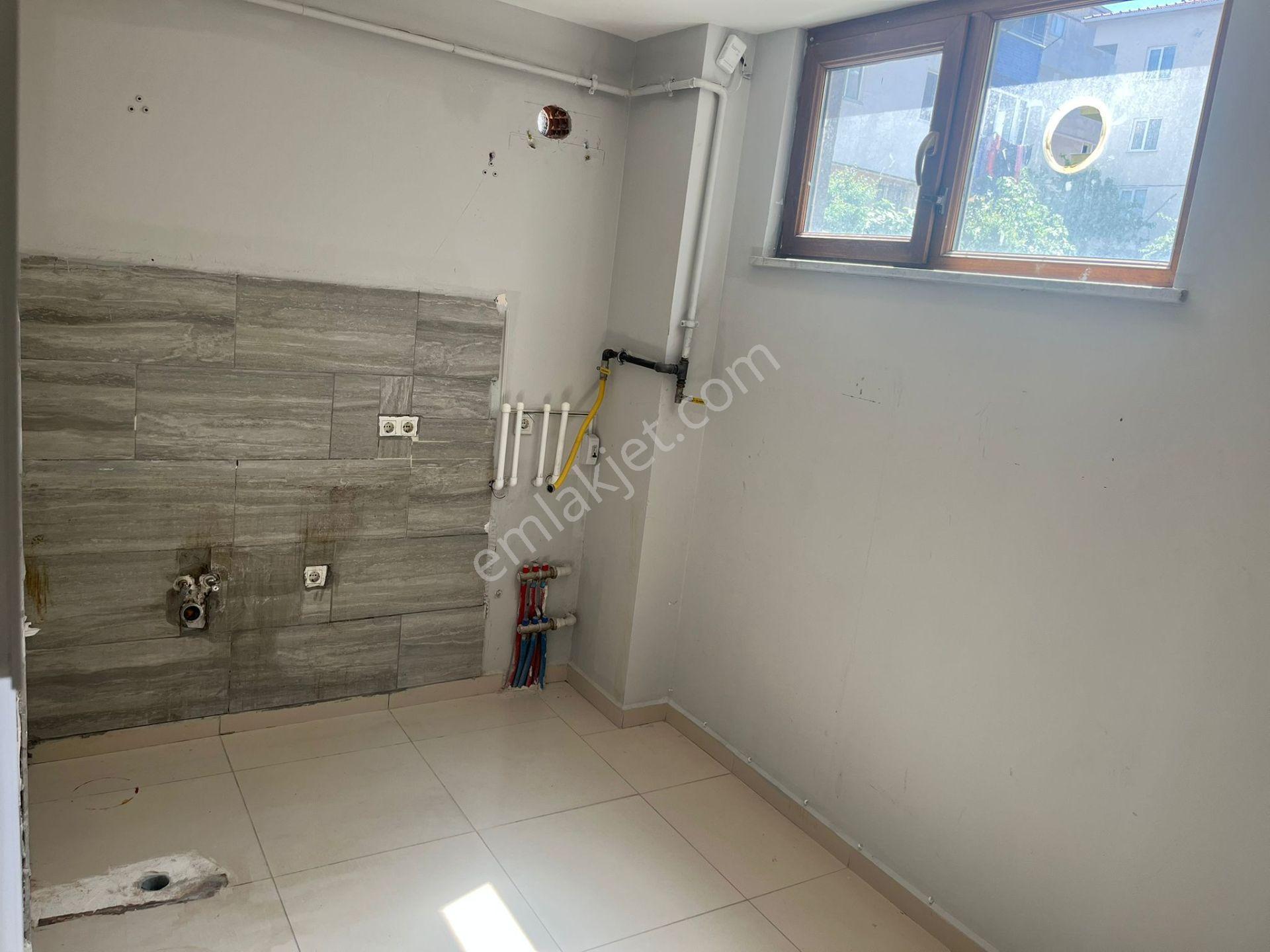 Güzelyalı Da Sahibinden Tek Kiralık İskanlı Düz Girişli İş Yeri - Görsel 12