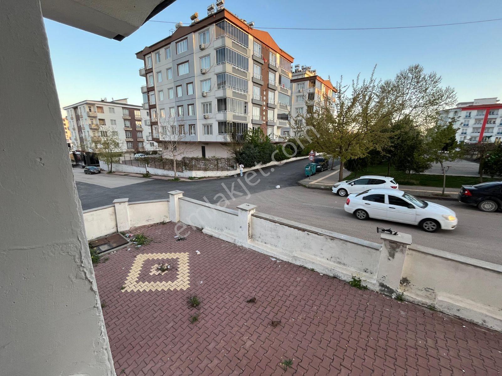 Yeditepe Memur Binasında Satılık Bakımlı 2+0 Daire - Görsel 5