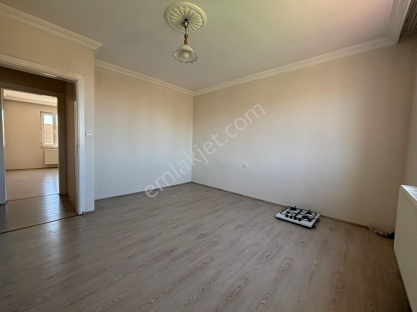 Yaman'dan Bolvadin Yenice Mah. 3+1 Kiralık Daire - Görsel 12