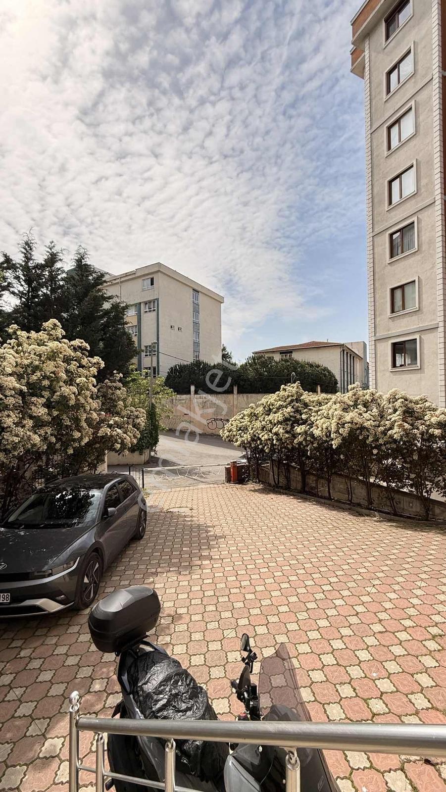 Kartal Cumhuriyet'te Metroya Yakın Satılık 3+1 Geniş Daire - Görsel 3