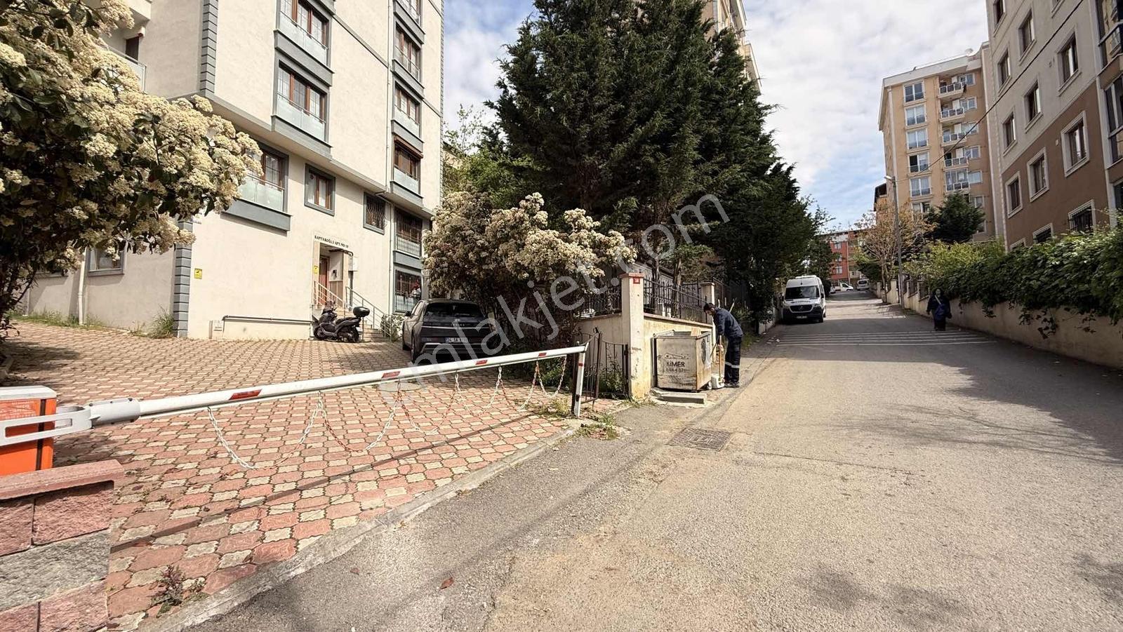 Kartal Cumhuriyet'te Metroya Yakın Satılık 3+1 Geniş Daire - Görsel 32