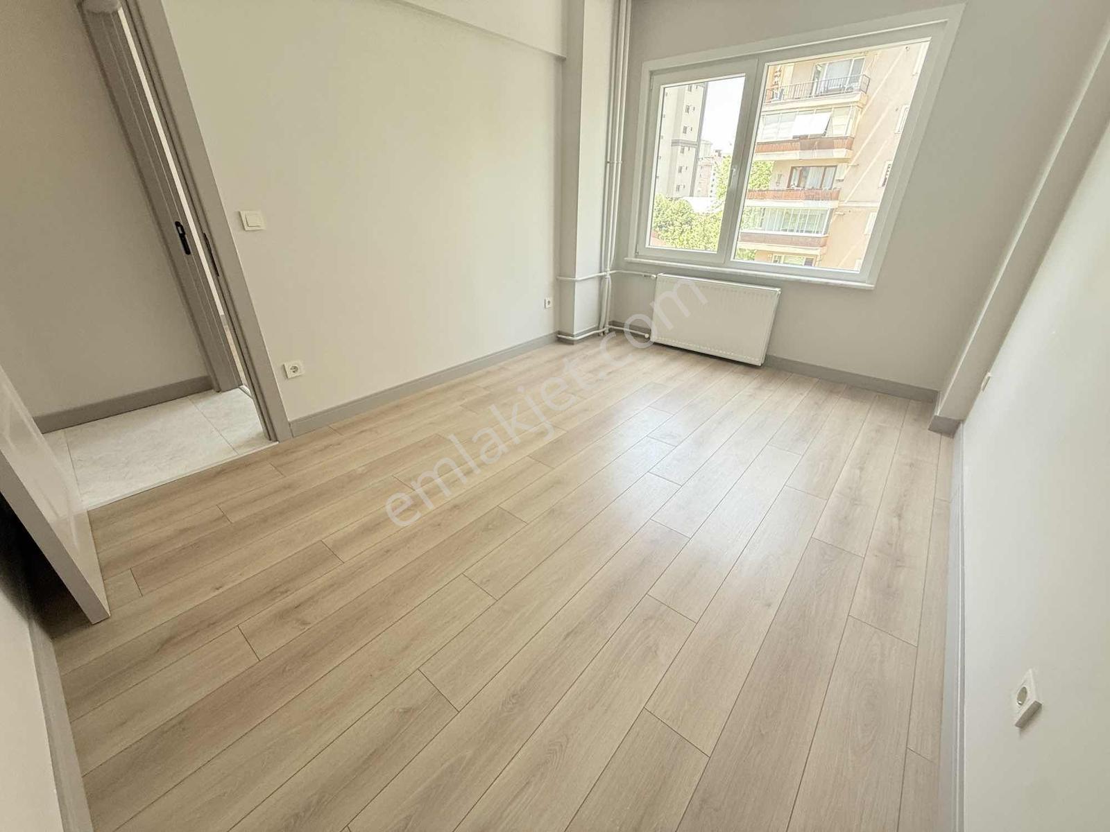 Bostancı'da Satılık 100 M² Net 3+1 Boş Daire Mimari Dekorlu - Görsel 25