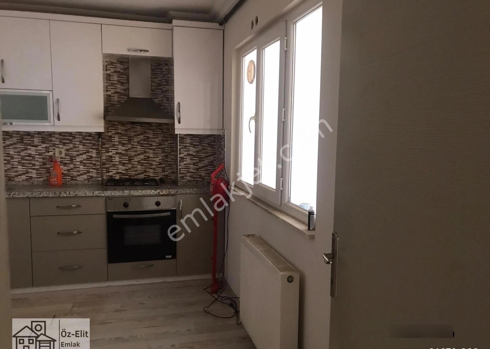 Fiyat Düştü! Öz Elit Emlak'tan Muradiye Mah. Satılık 2+1 Ara Kat, Asansörlü Daire 3.500.000 Tl. - Görsel 16