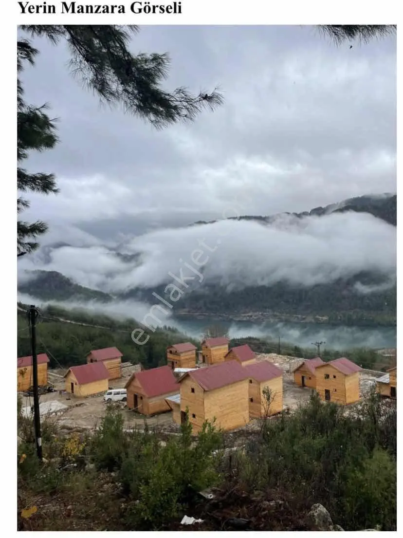 Karaseki Köyünde Mükemmel Konumda Tarla