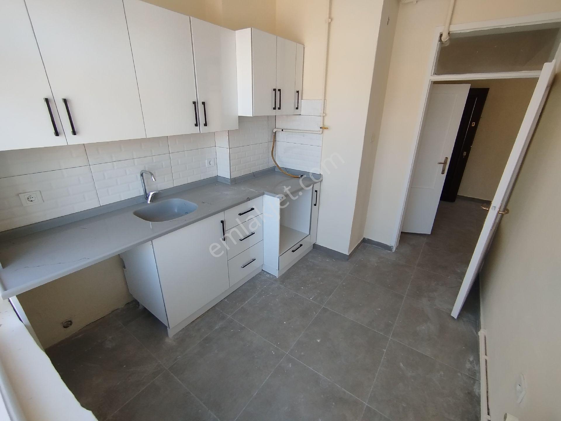 Yeski Emlâk İnşaattan Kiralık Daire Merkezi Konumda Bahçelievler Mahallesi - Görsel 31