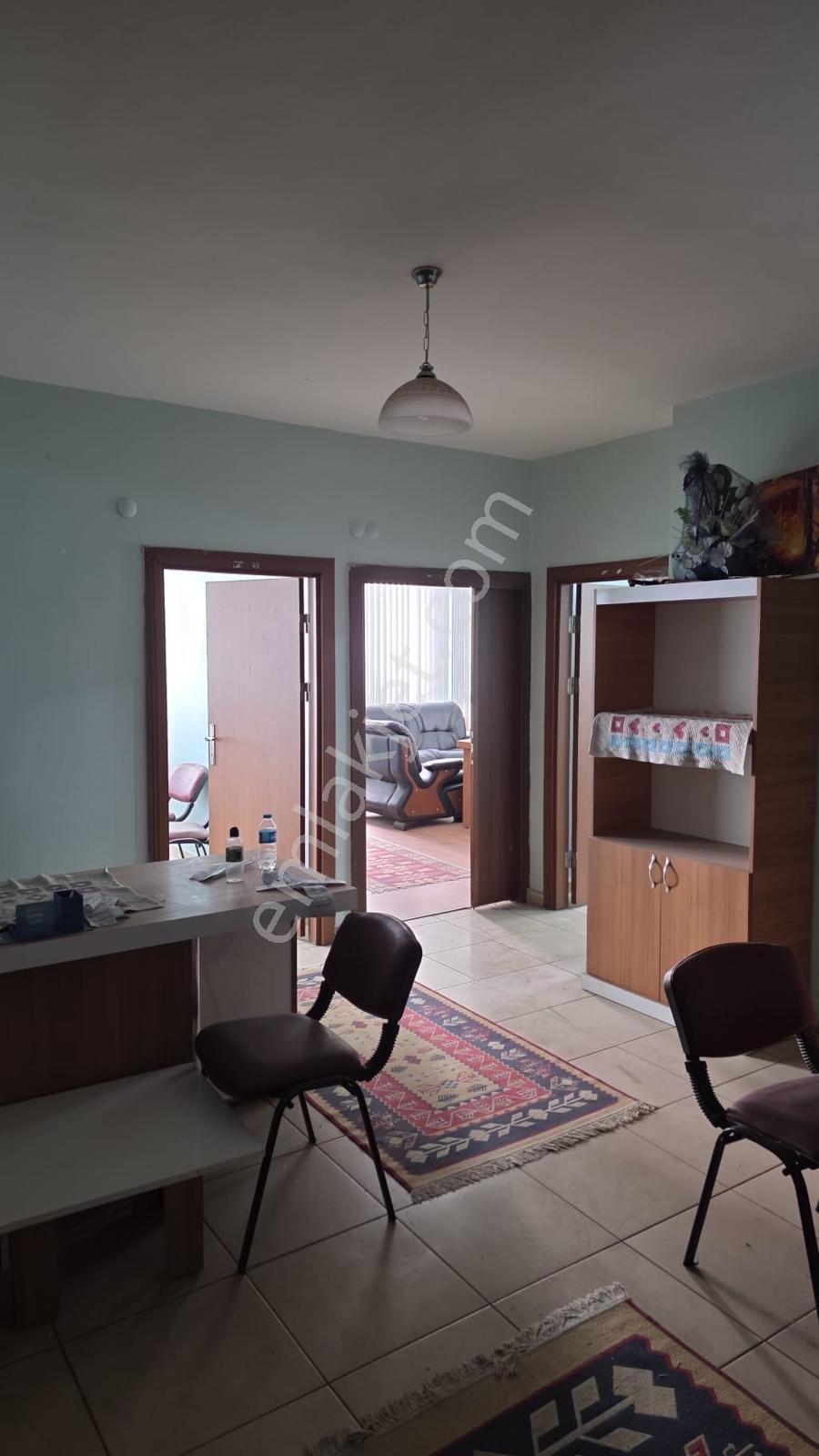 Sahibinden Acil Satılık 3+1 Büro Asansörlü - Görsel 2