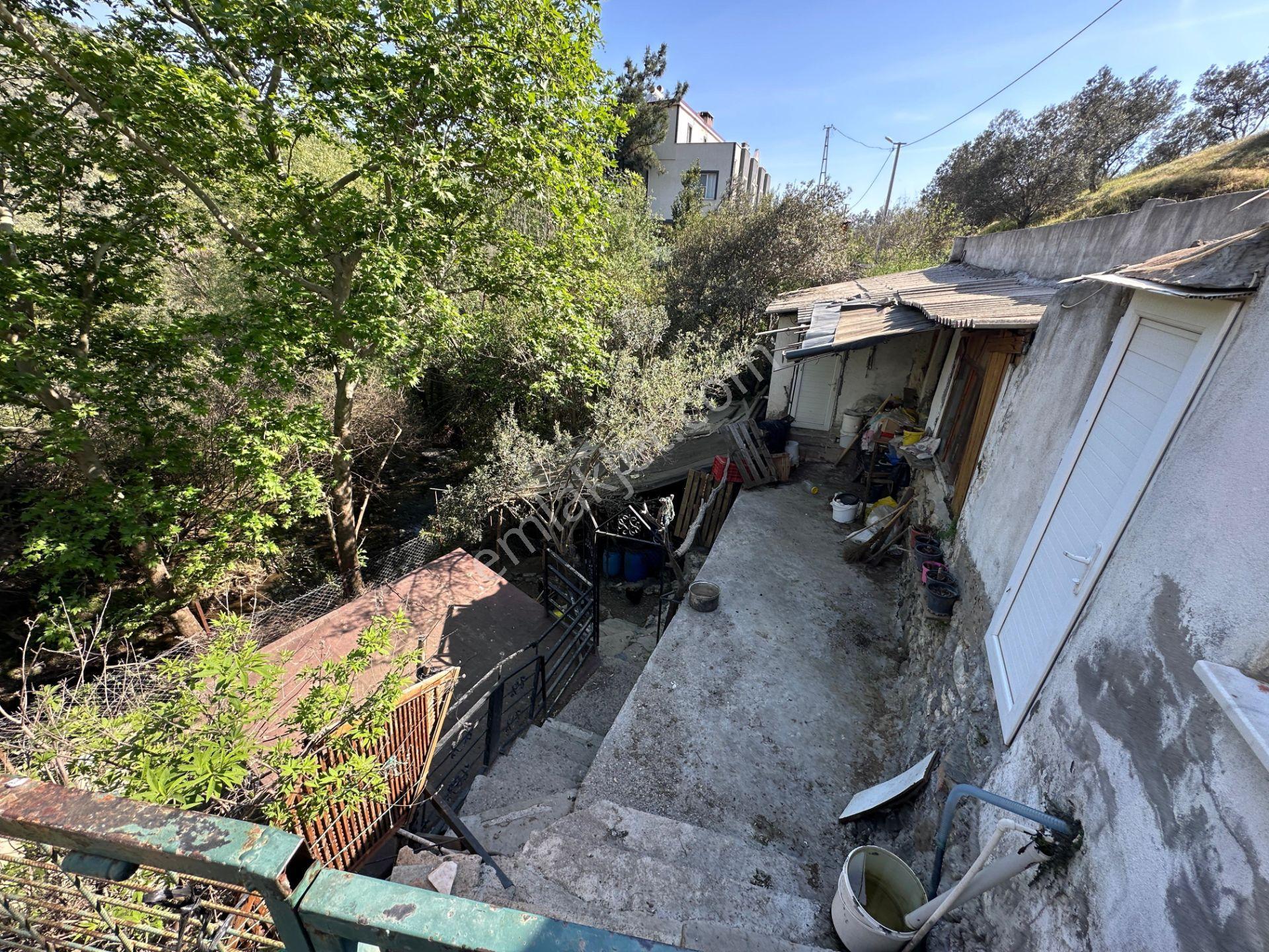 Kazdağlarında Eşsiz Manzara Ve Bakımlı Bahçesi İle Satılık Müstakil Ev - Görsel 33