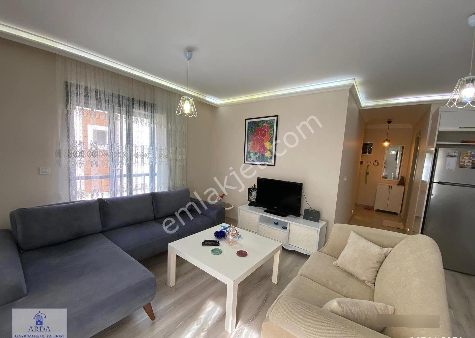Çeşme'de Satılık Çarşı Marina Yakını Butik Sitede Otoparklı 1+1 Bahçeli Daire - Görsel 15