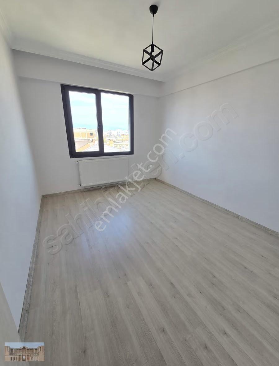 Satılık Eskicamide 3+1 130m2 Kombili Ekstralı Geniş Fırsat Daire - Görsel 5
