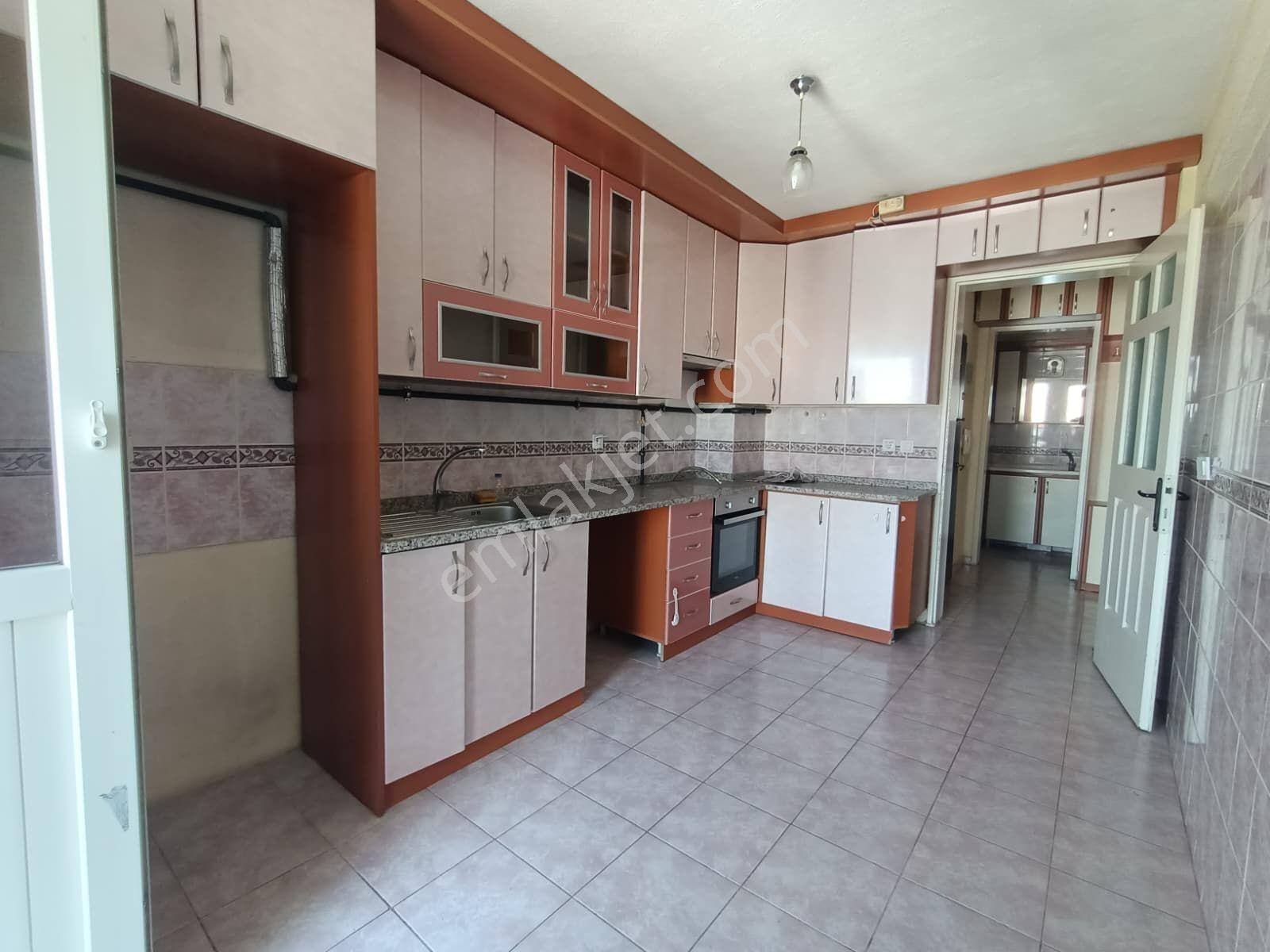 Adalet Mahallesi'nde Site İçerisinde 2+1 Kiralık Daire