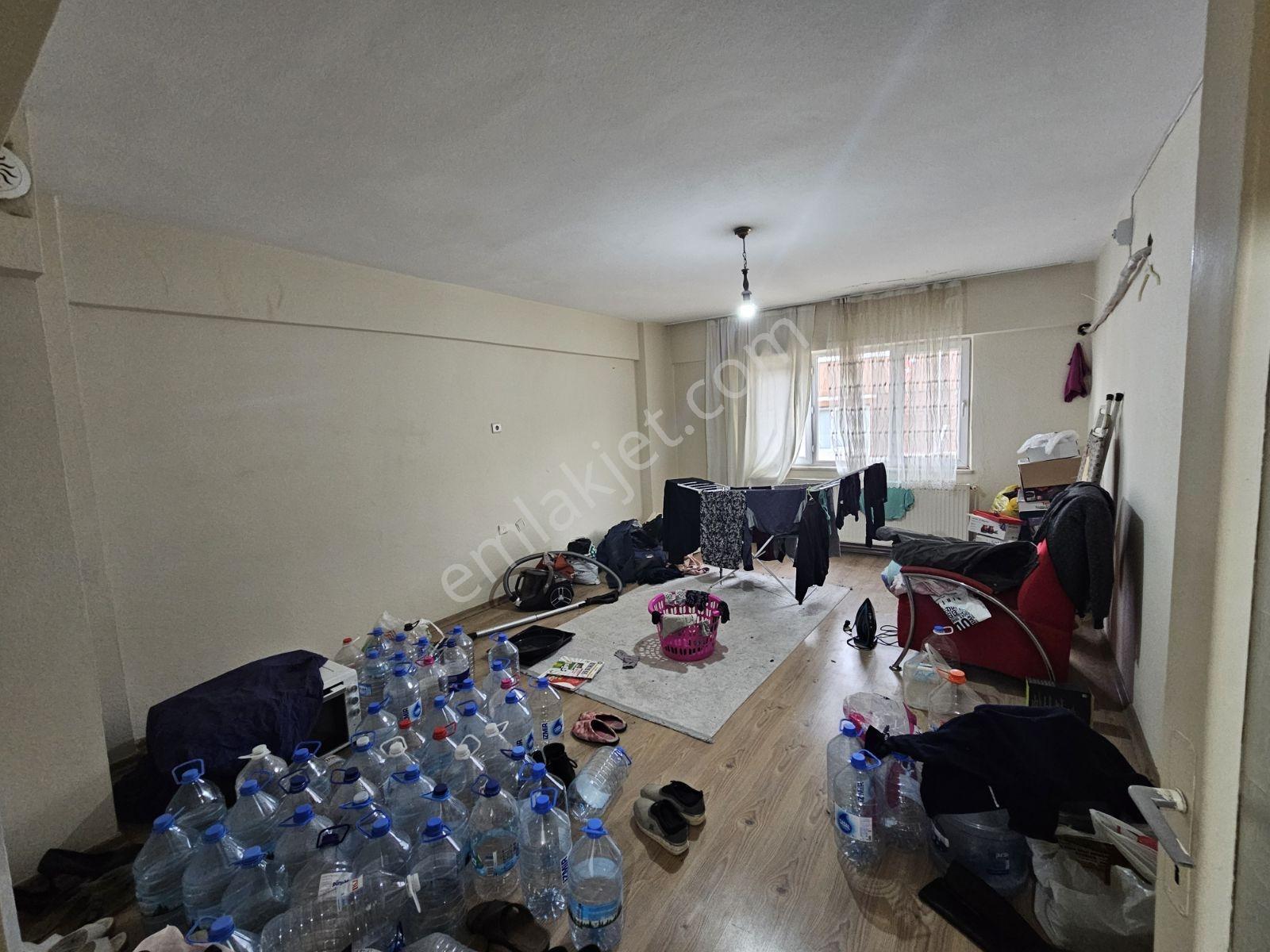 Kutup Aile Çay Bahçesi Cıvarı Satılık Kelepir Daire 3+1