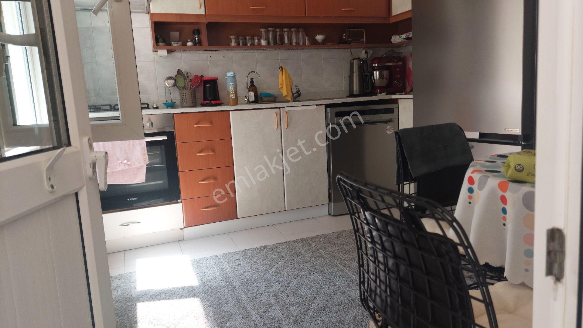 Bağlarbaşında 3+1 110m2 Asansörlü 3 Balkonlu Daire - Görsel 13