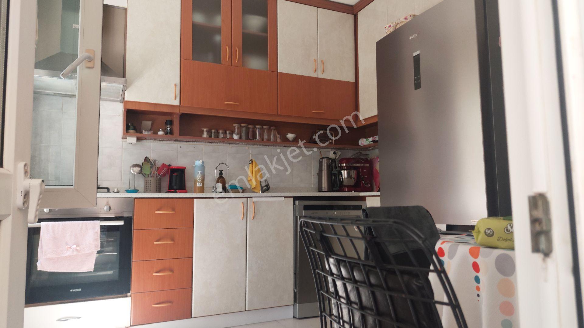 Bağlarbaşında 3+1 110m2 Asansörlü 3 Balkonlu Daire - Görsel 12