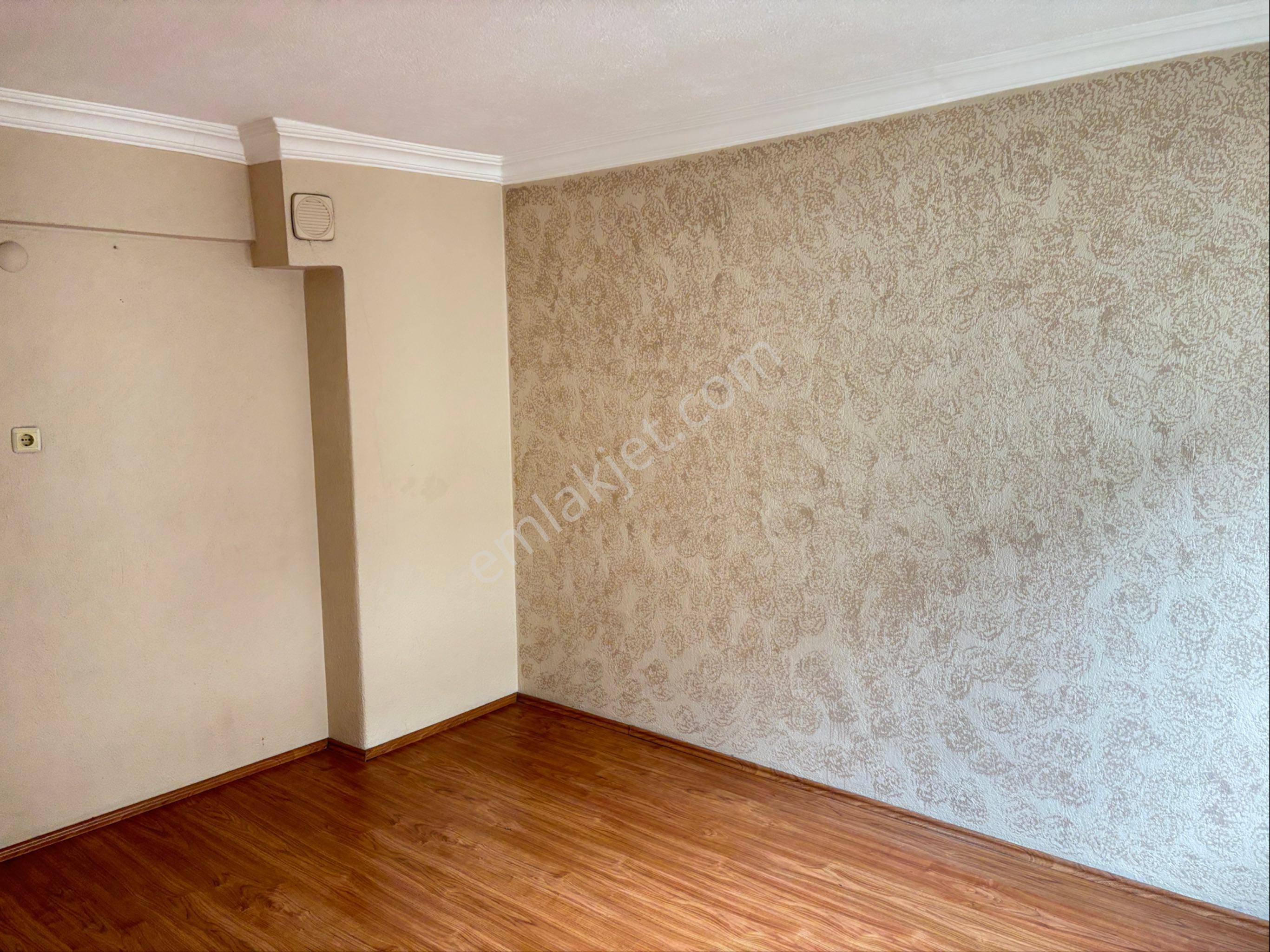 Sahibinden Kiralık Çiğli Yenimahallede 2+1 - Görsel 3