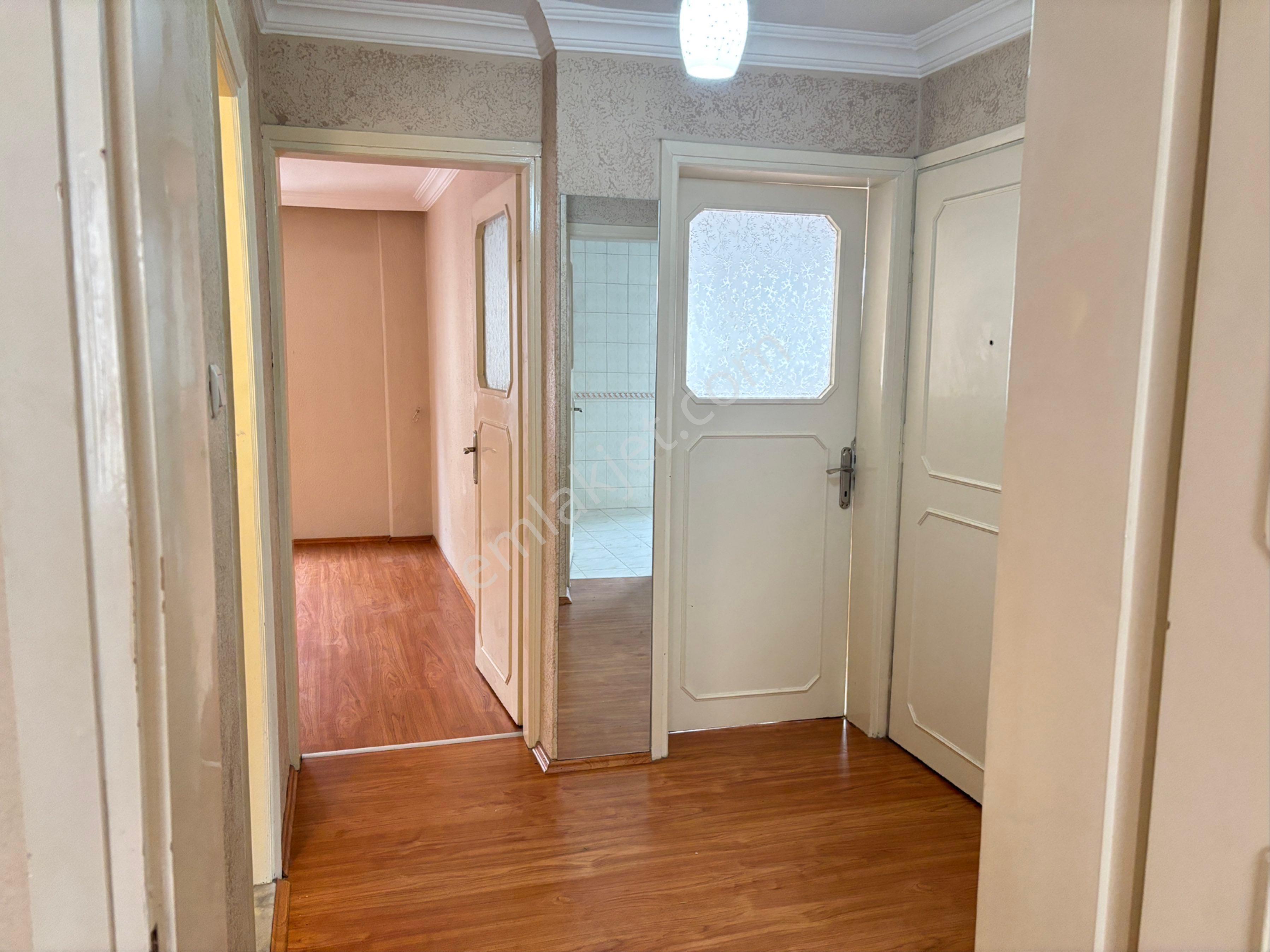 Sahibinden Kiralık Çiğli Yenimahallede 2+1 - Görsel 8