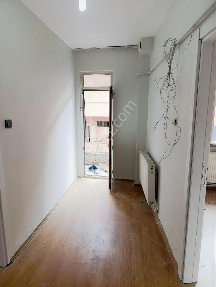 2+1 Kiralık Daire 4. Levent Metro'ya 3 Dakika Boyalı Tadilatlı - Görsel 5