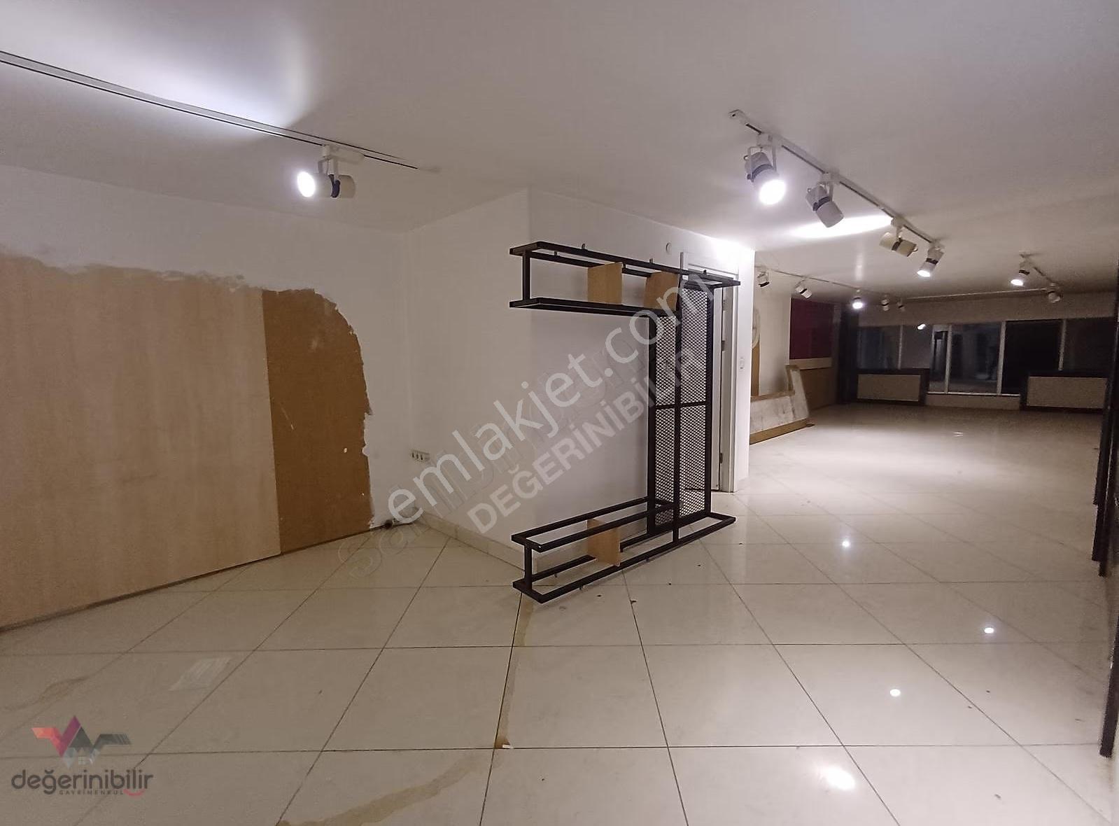 Çarşı Merkezde Çift Cepheli, Kurumsala Kiralık Dükkan - Görsel 18