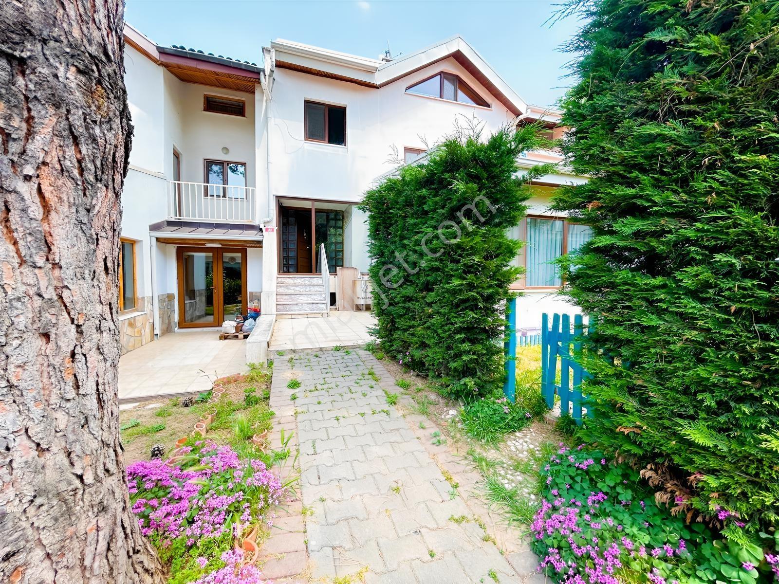 Akkent'te Podyum Park'a Yakın Kiralık Villa - Görsel 20
