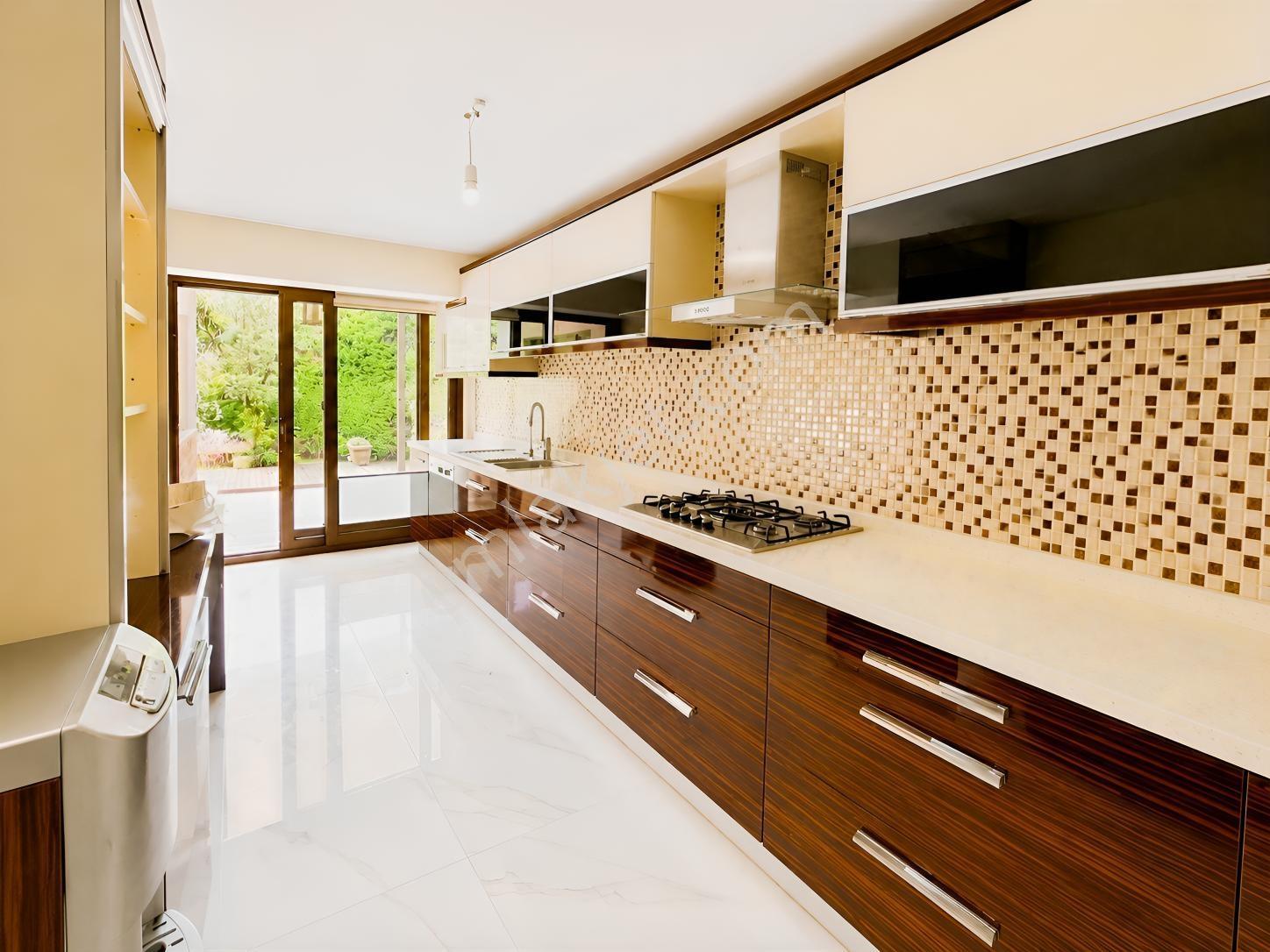 Akkent'te Podyum Park'a Yakın Kiralık Villa - Görsel 10