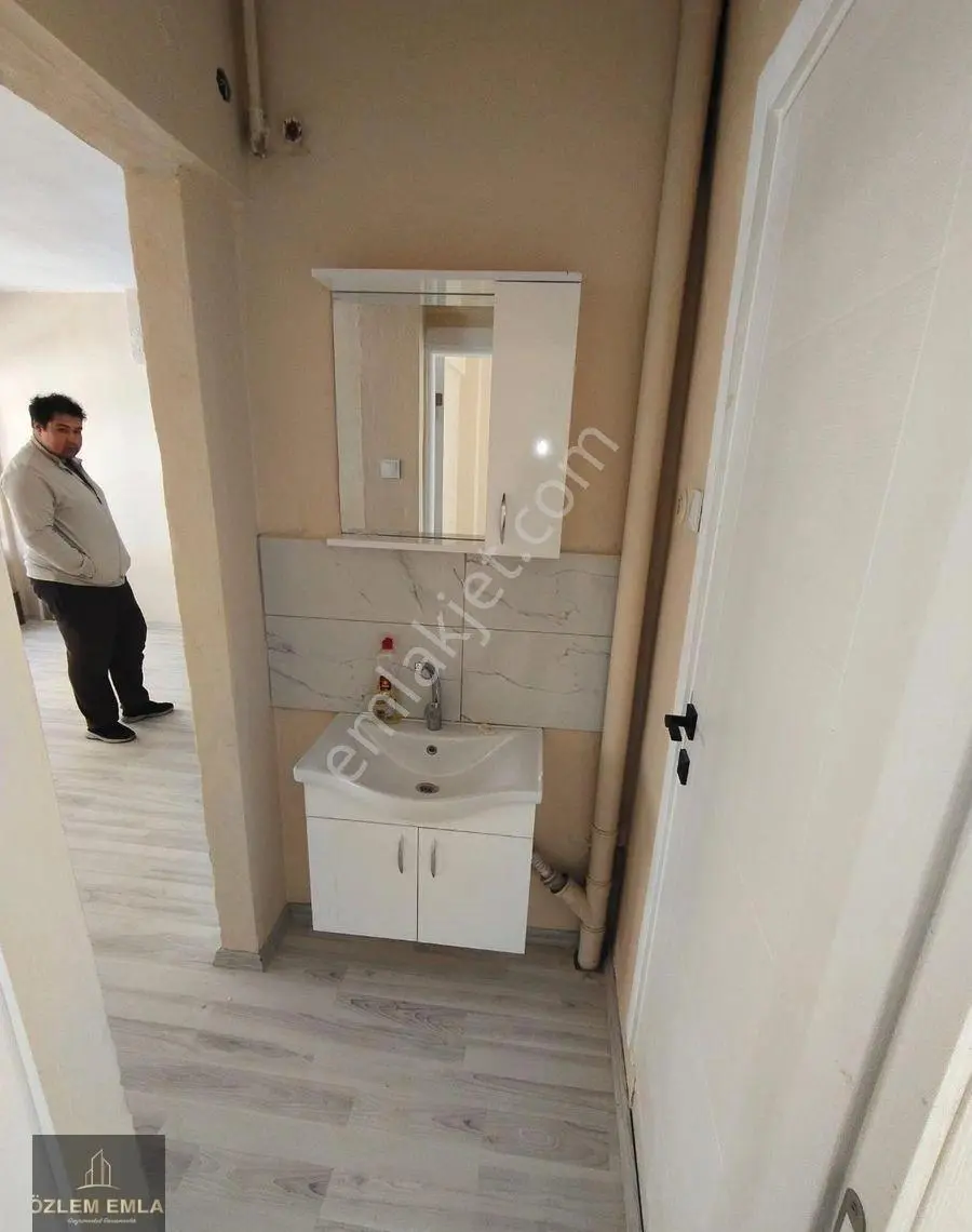 Özlem Den Günaydın Mahallesinde Full Tadilatlı 2+1 Kiralık Arakat Daire - Görsel 3