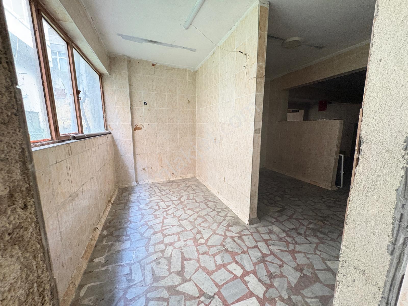 Mollateam Bayrampaşa Kartaltepe Mahallesi' Nde Satılık 300 M² Dükkan - Görsel 19