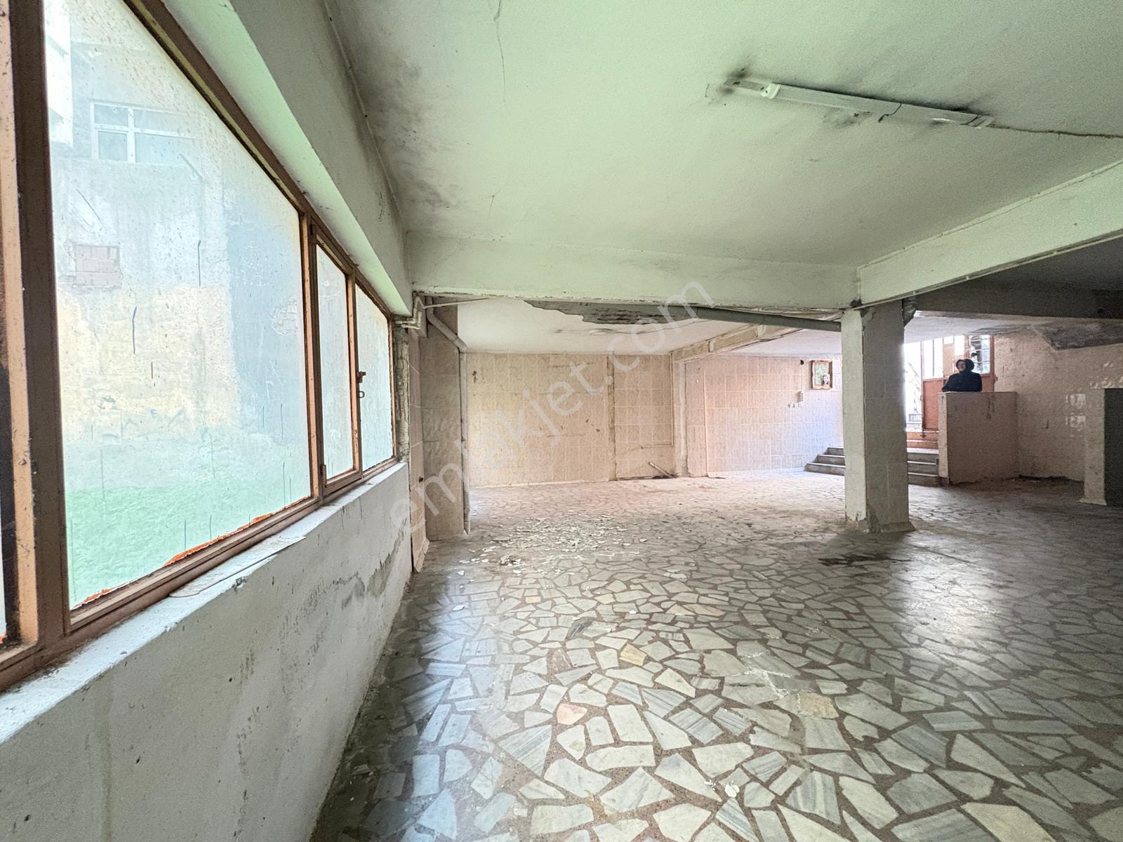 Mollateam Bayrampaşa Kartaltepe Mahallesi' Nde Satılık 300 M² Dükkan - Görsel 8